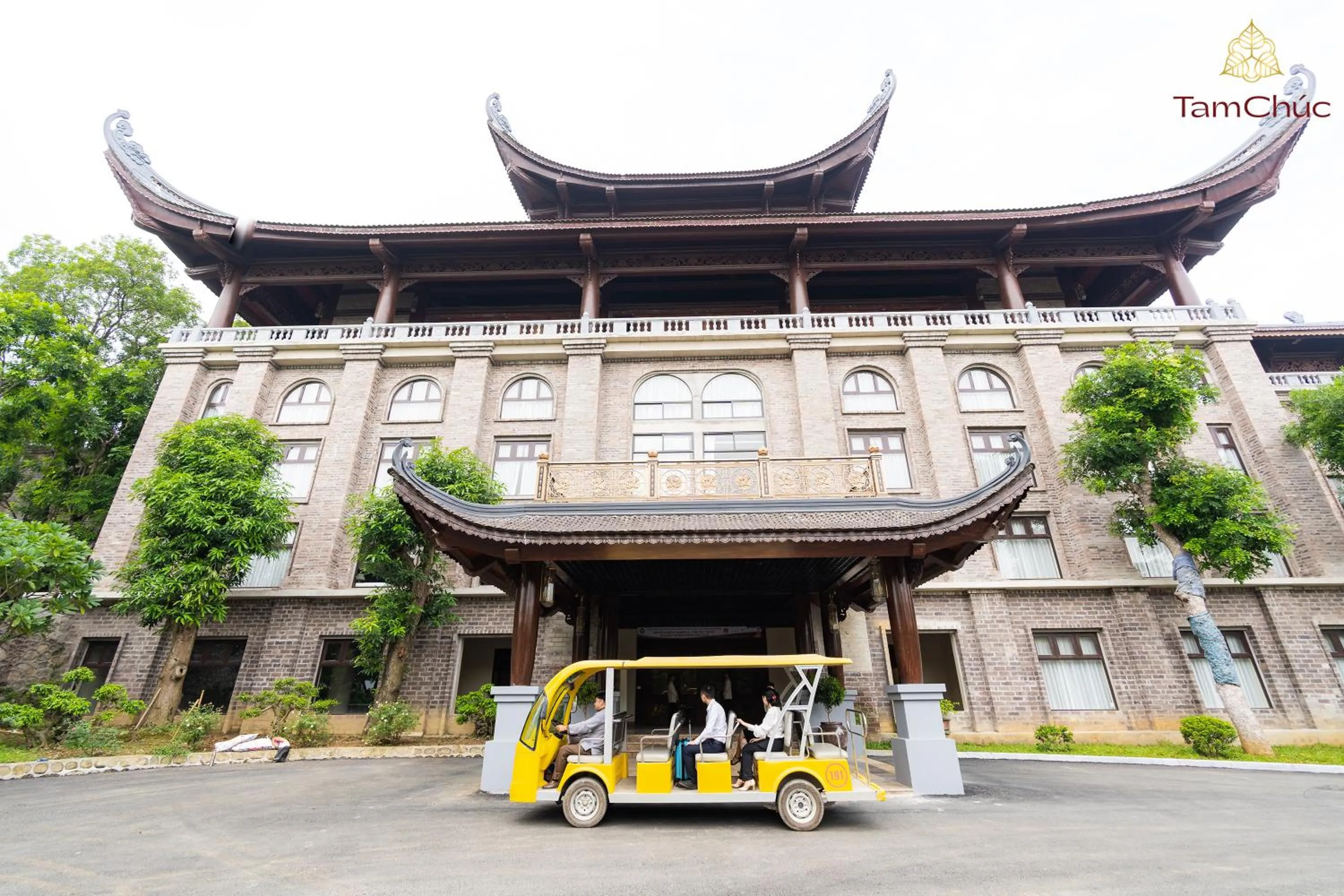 Property building in Tam Chuc Complex