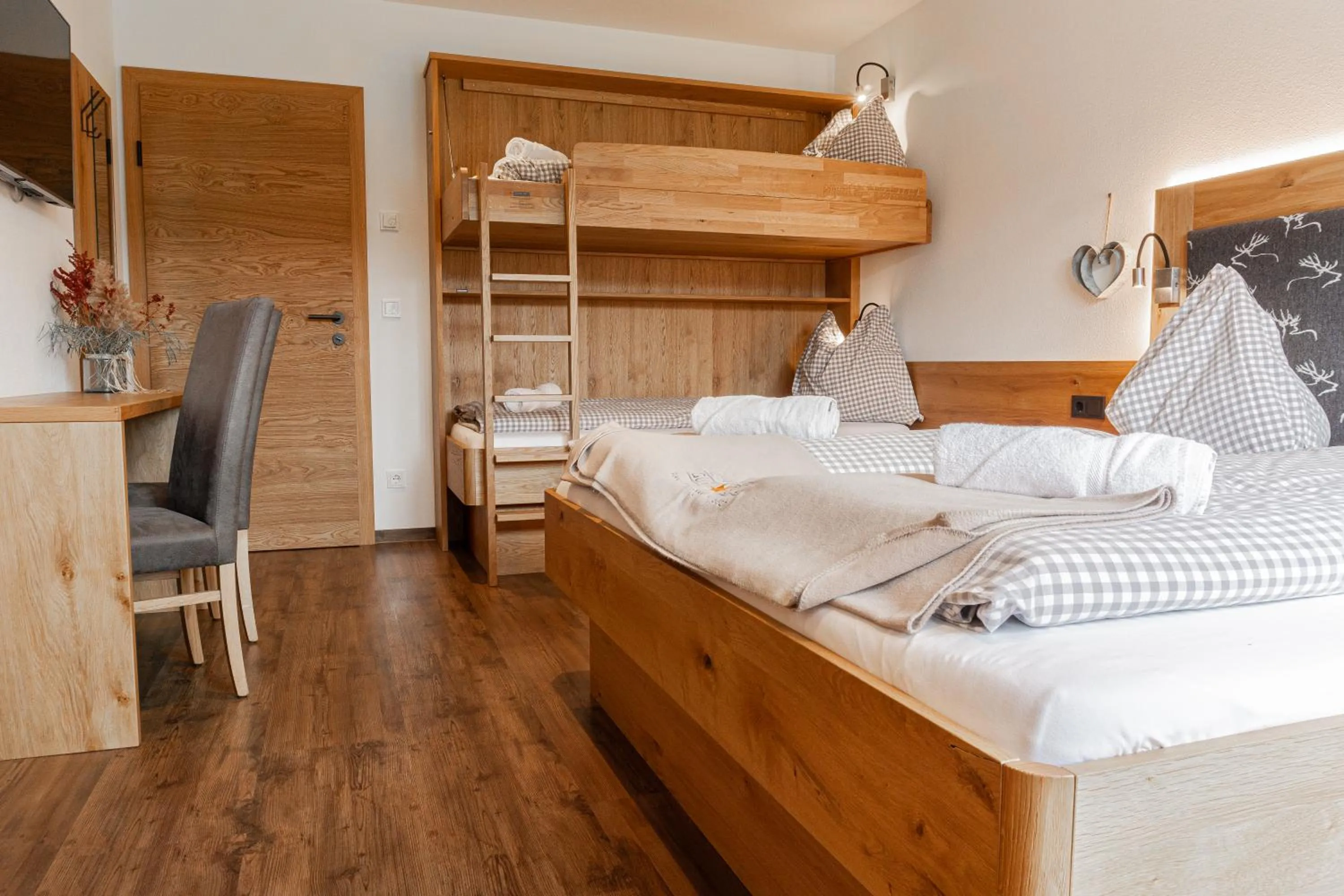 Bed in Gut Stein Panoramalodge