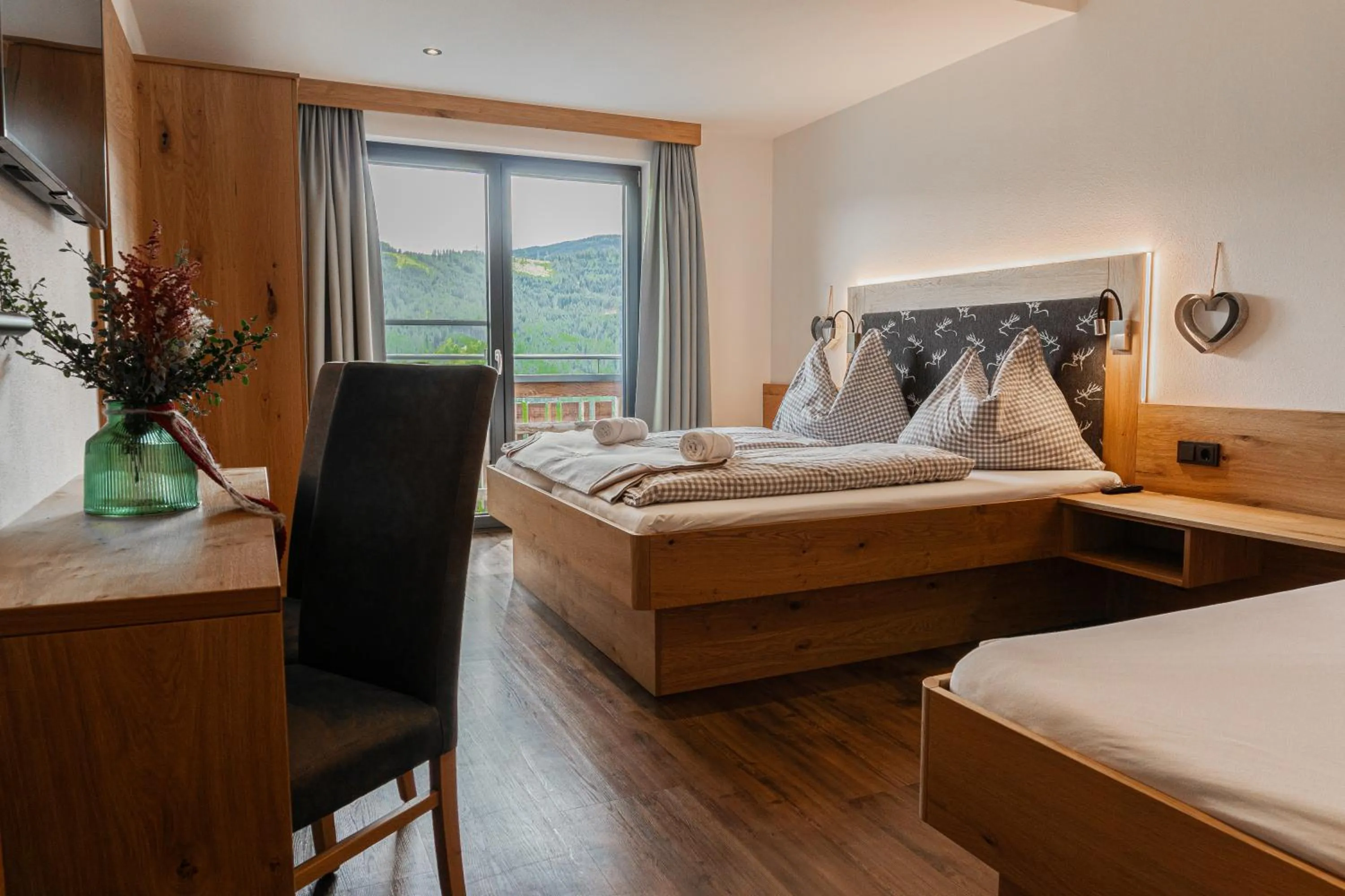Bedroom, Bed in Gut Stein Panoramalodge