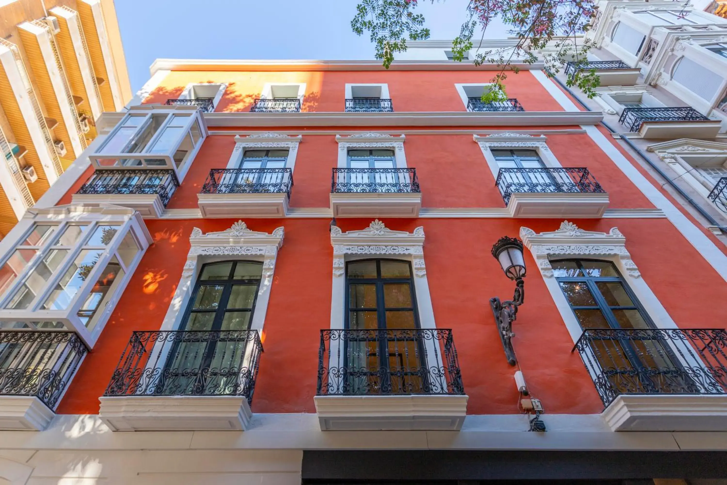 Property building in Tandem Portal De Elche Property building in Tandem Portal De Elche