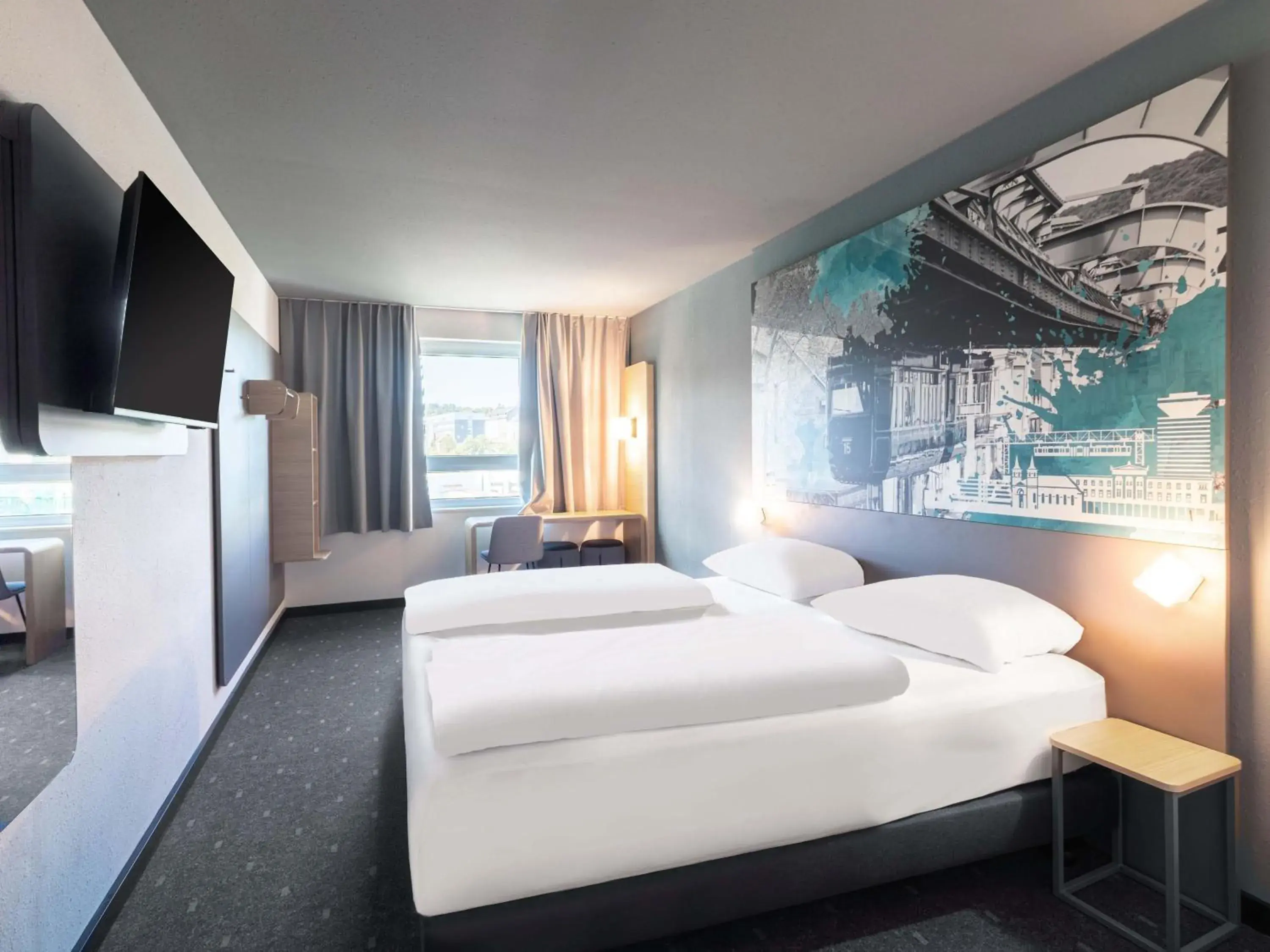 Photo of the whole room, Bed in B&B HOTEL Wuppertal-City Photo of the whole room, Bed in B&B HOTEL Wuppertal-City