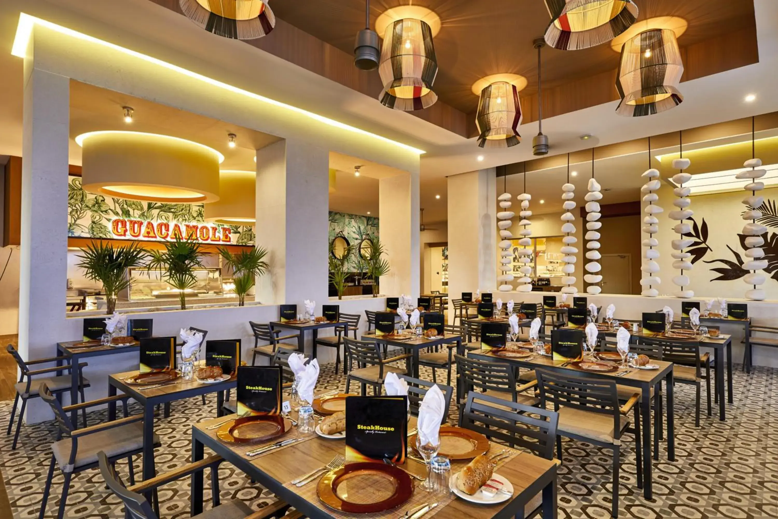 Lounge or bar in Riu Palace Baja California - Adults Only - All Inclusive Lounge or bar in Riu Palace Baja California - Adults Only - All Inclusive