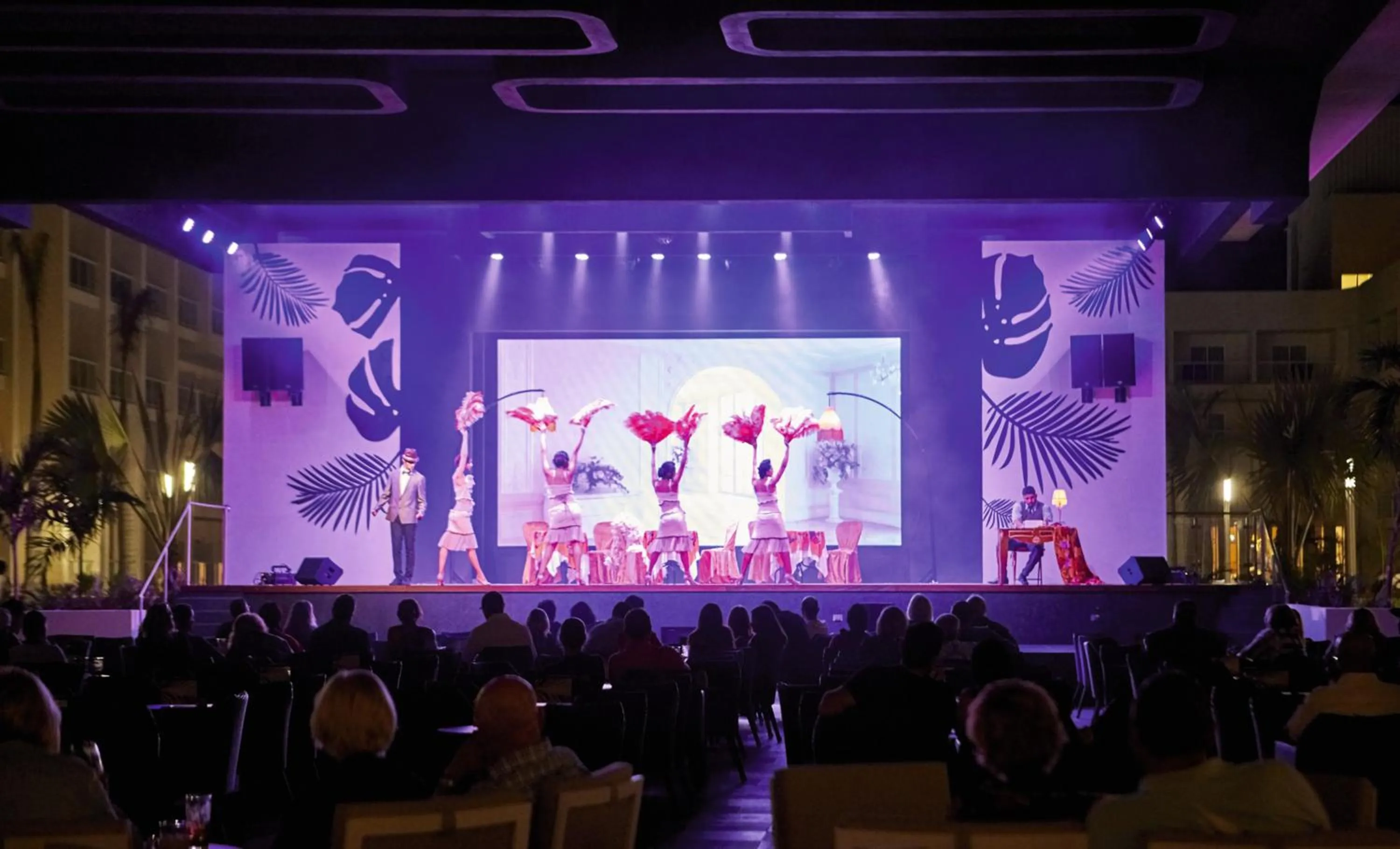 Evening entertainment in Riu Palace Baja California - Adults Only - All Inclusive