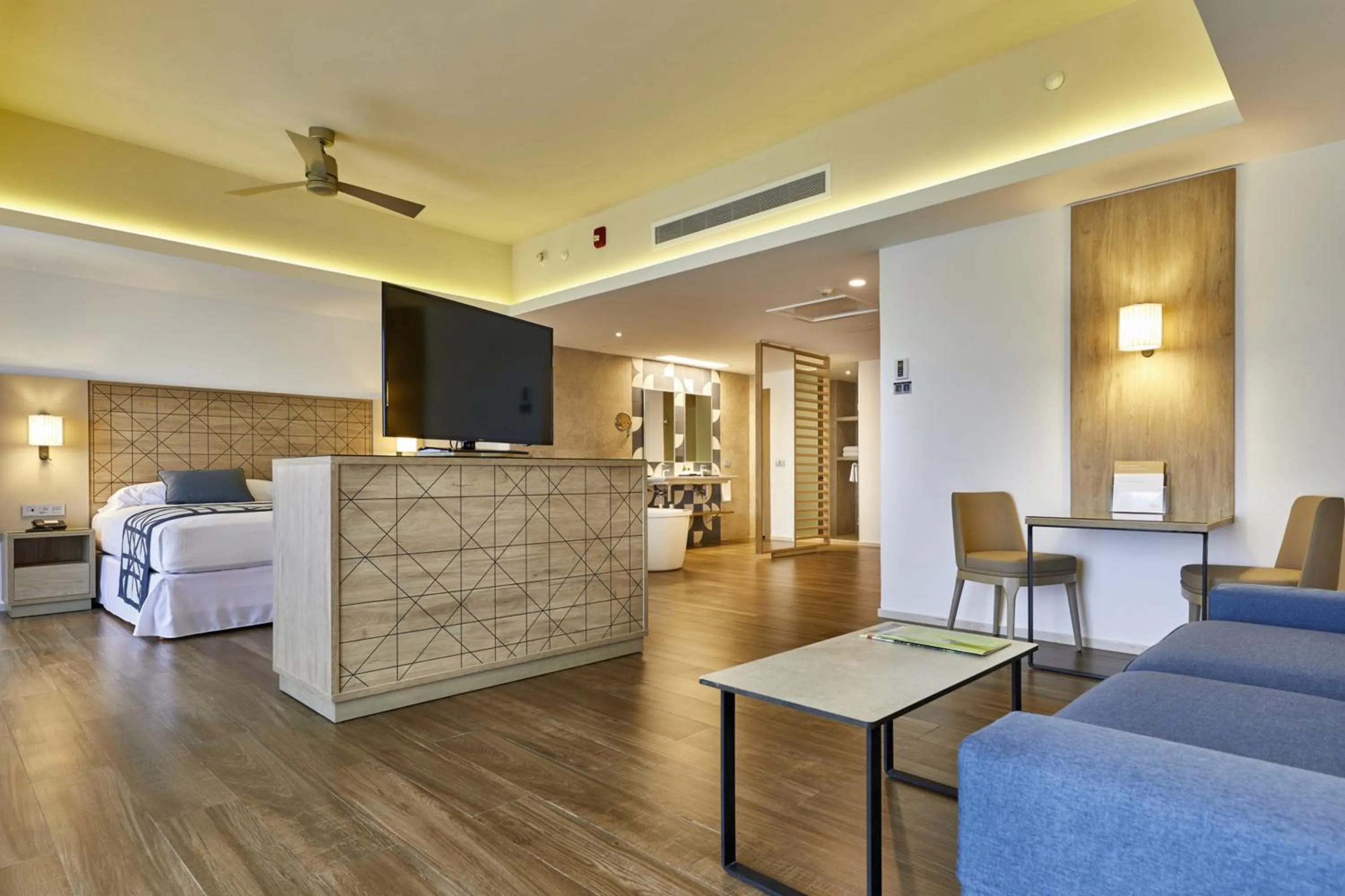 Bed in Riu Palace Baja California - Adults Only - All Inclusive