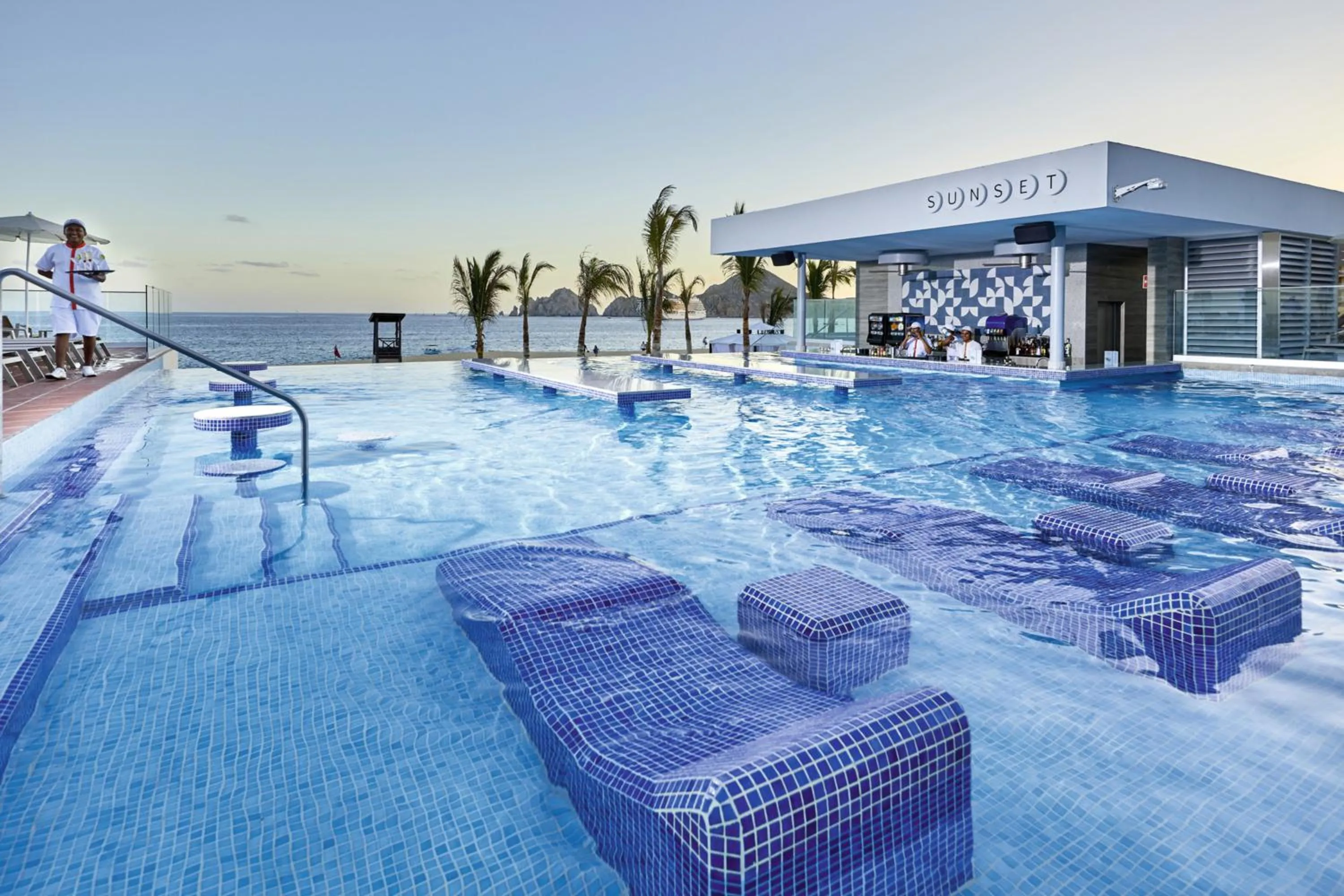 Swimming pool in Riu Palace Baja California - Adults Only - All Inclusive
