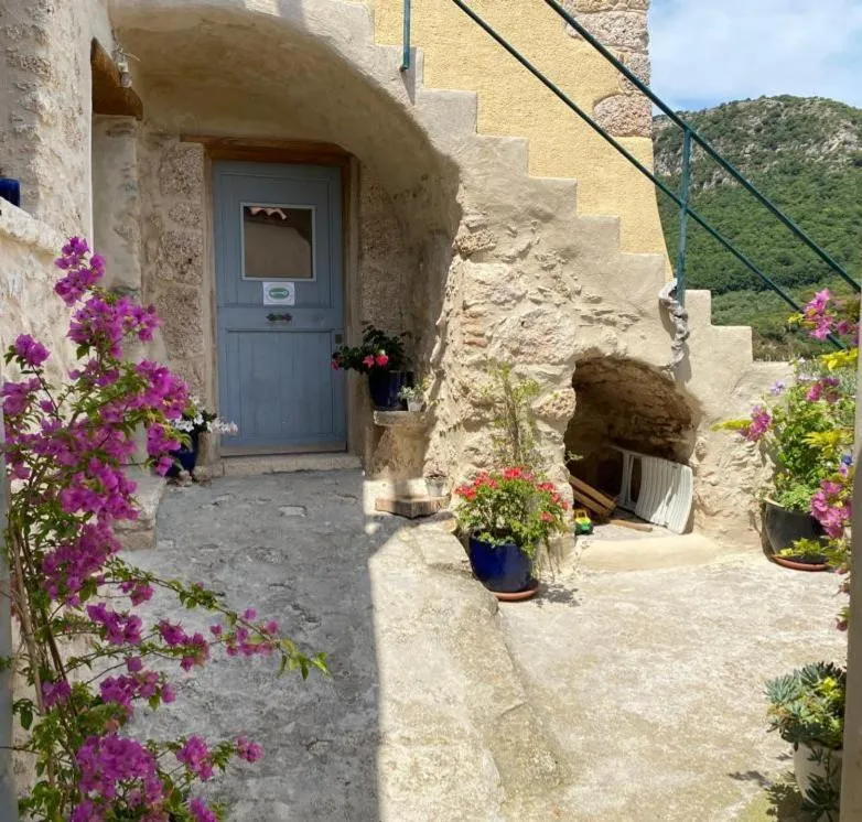 Property building in Guesthouse Contrada Bolla