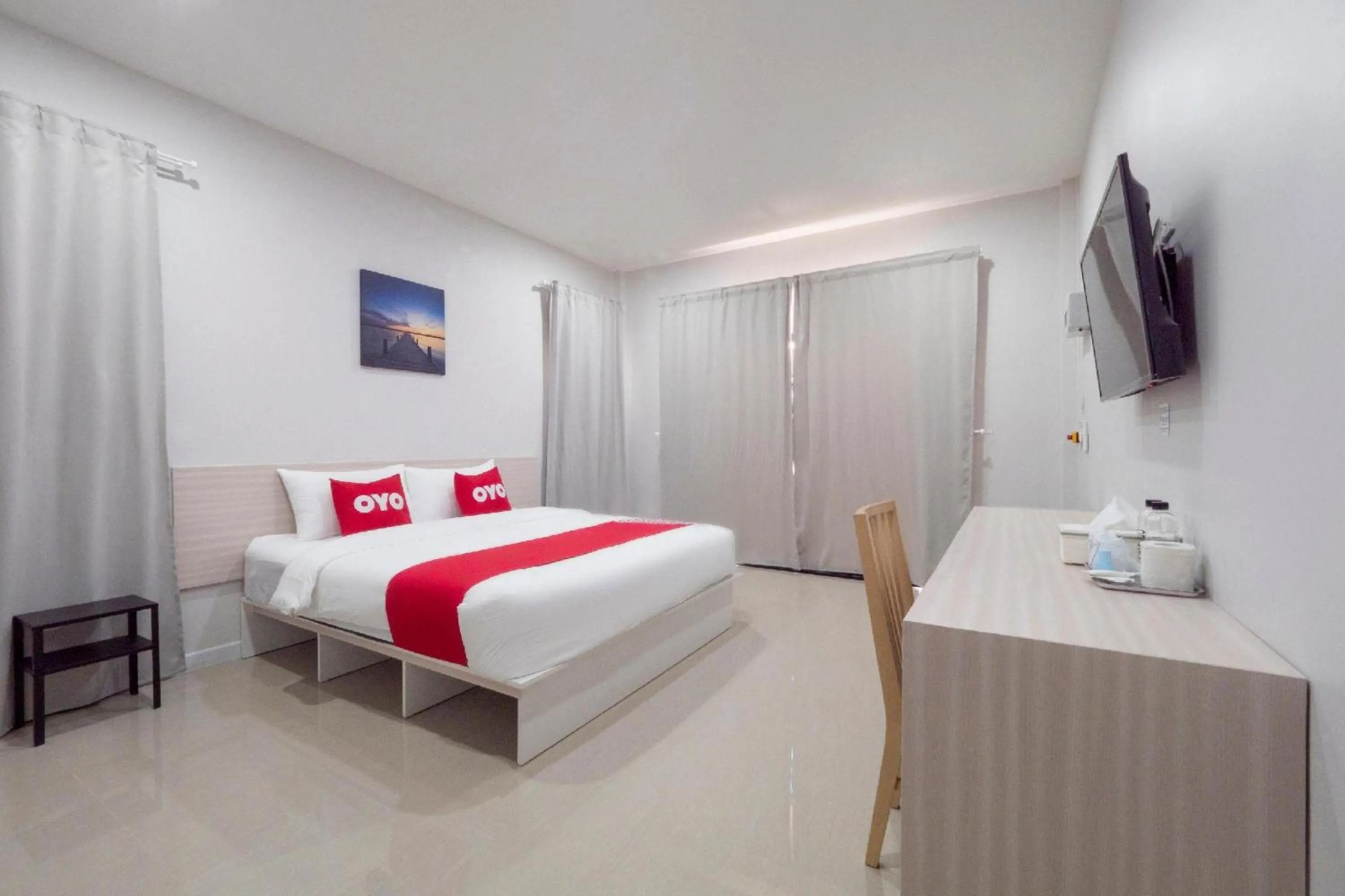 View (from property/room), Bed in Capital O 75378 Thawapee Resort