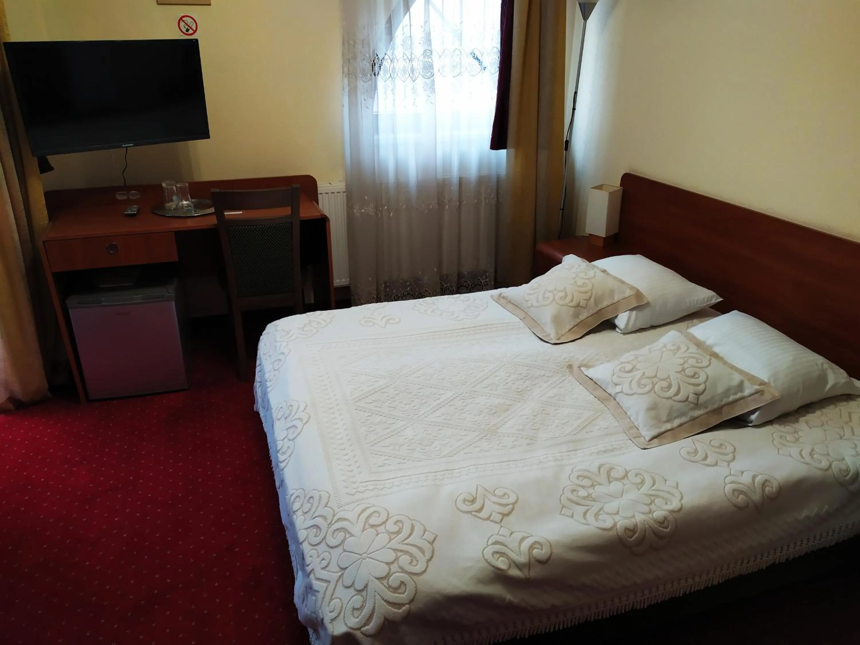 TV and multimedia, Bed in Gościniec Czarci Młyn