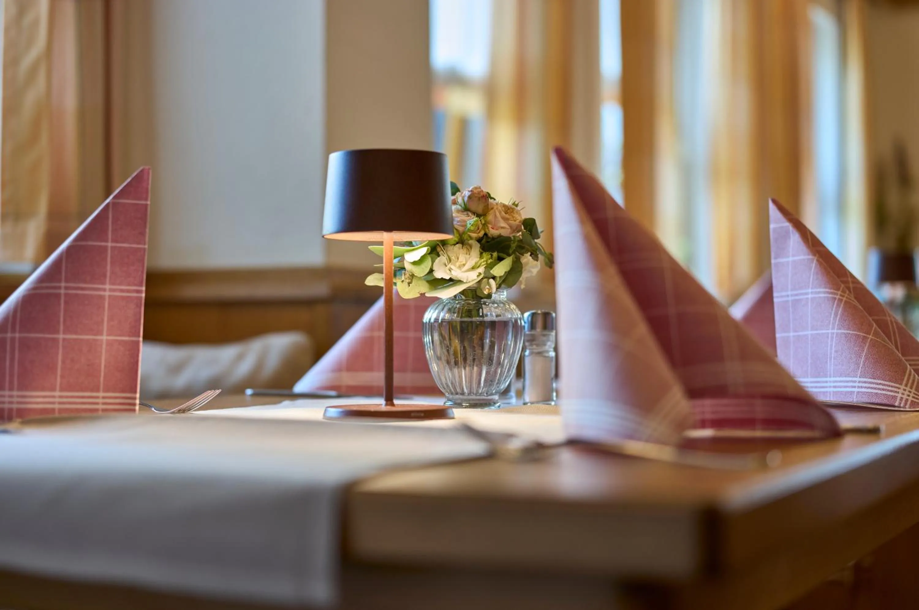 Restaurant/places to eat, Bed in Landhotel Seerose