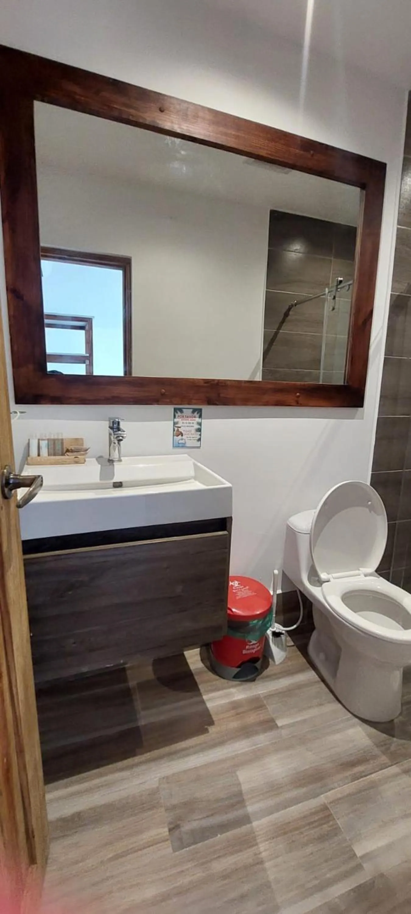 Bathroom in In Di House of Reggae Boutique