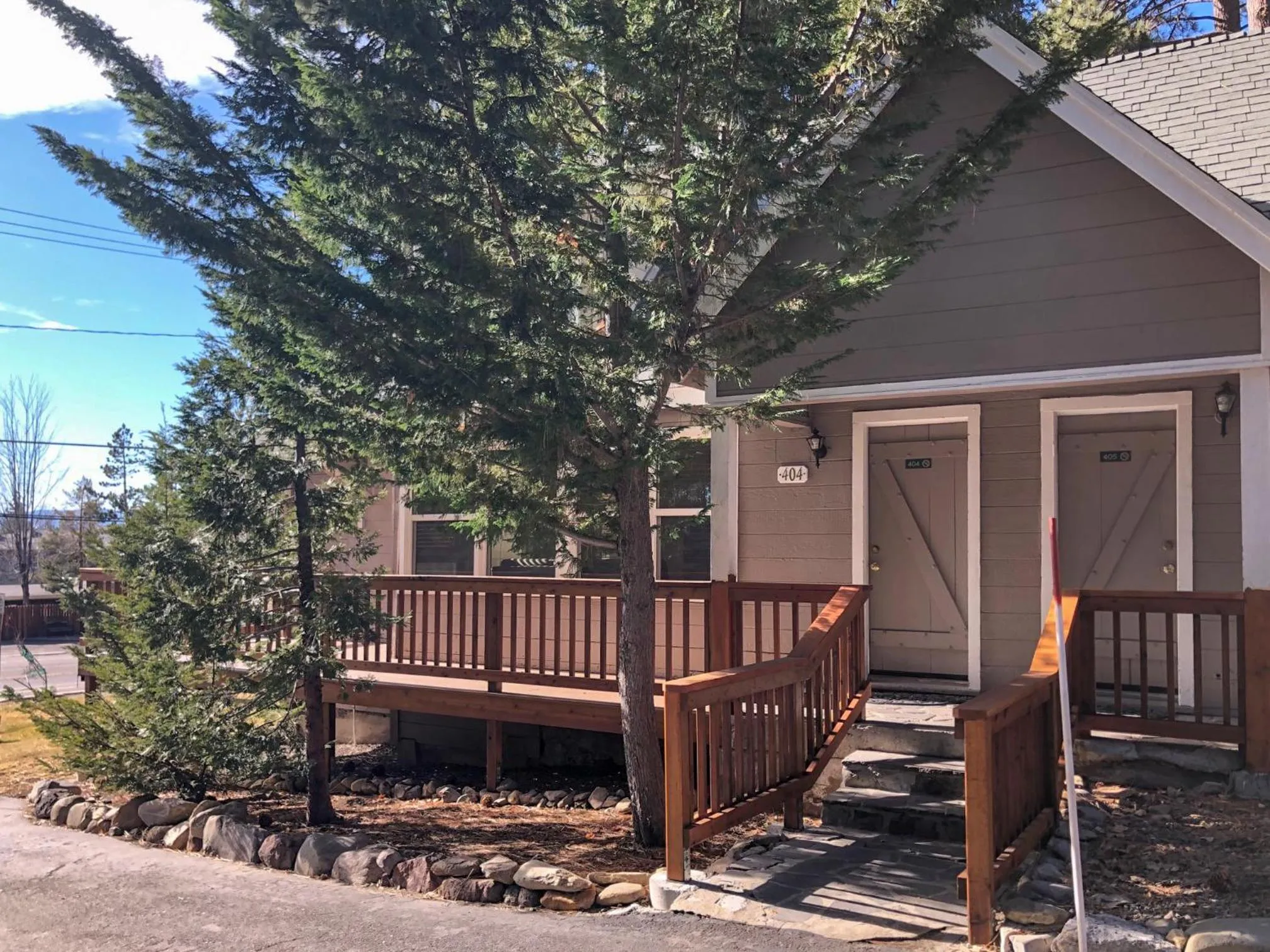 Property building in Tahoe Sands Resort