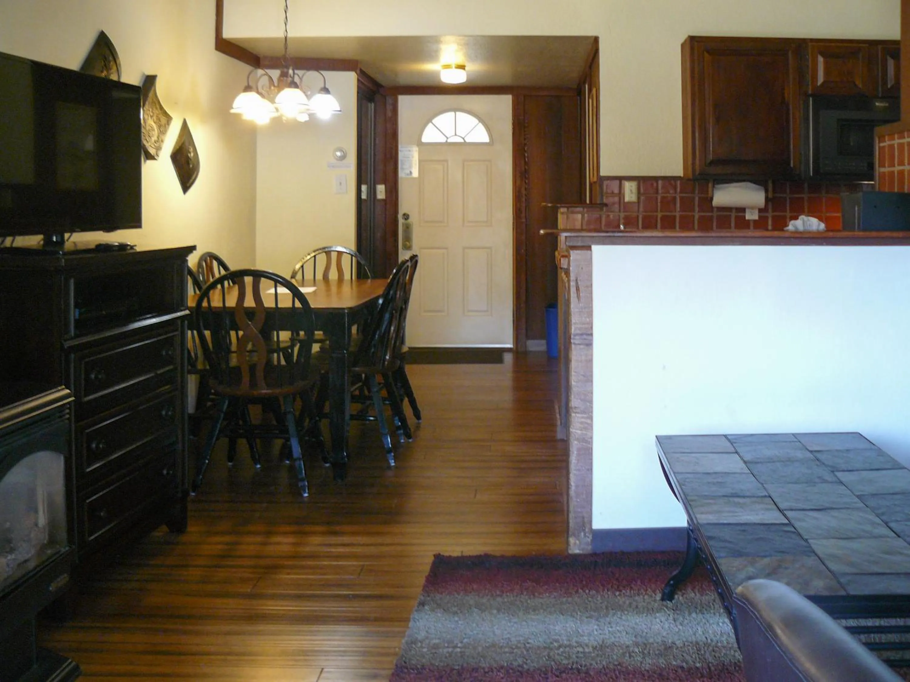Dining area in Tahoe Sands Resort