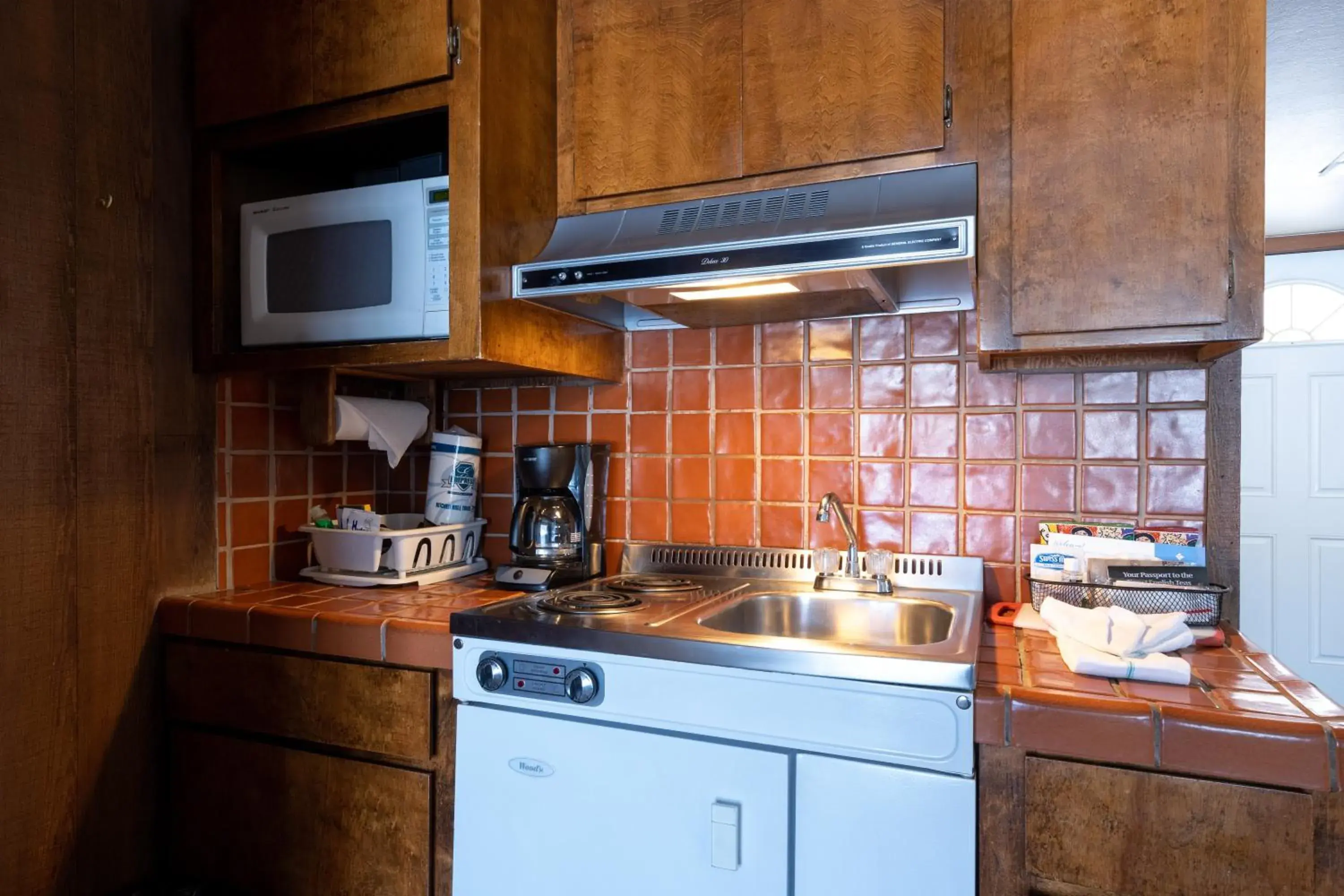Kitchen or kitchenette in Tahoe Sands Resort Kitchen or kitchenette in Tahoe Sands Resort