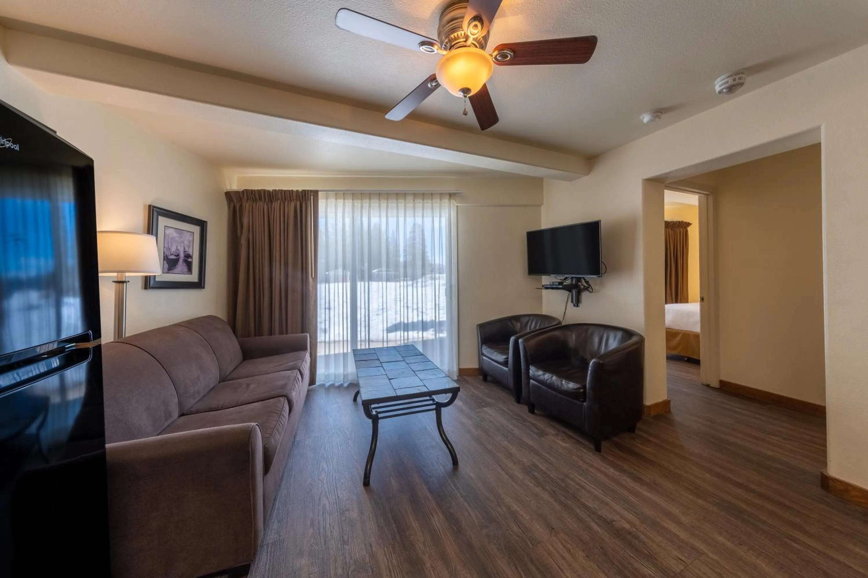 Living room in Tahoe Sands Resort