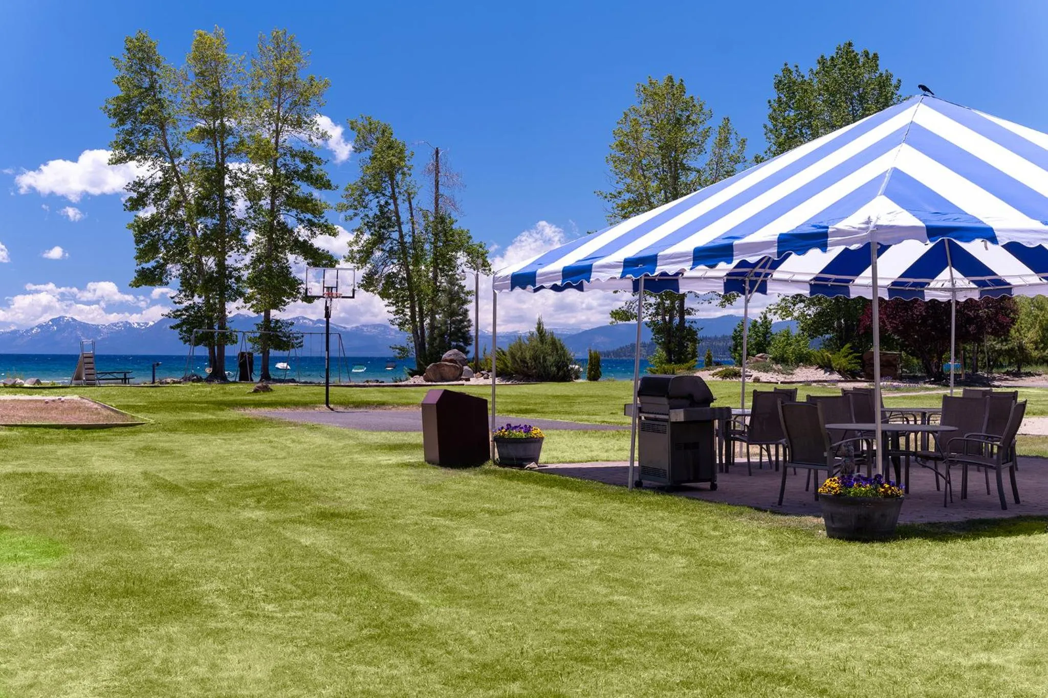 BBQ facilities in Tahoe Sands Resort