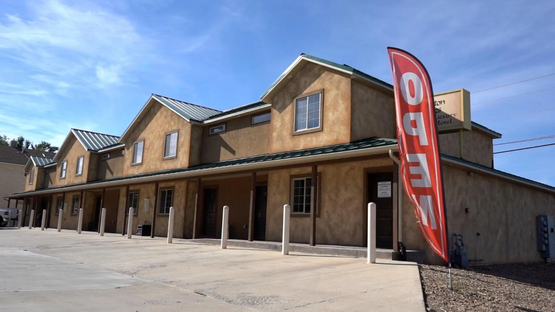 Property building in Duchesne Suites