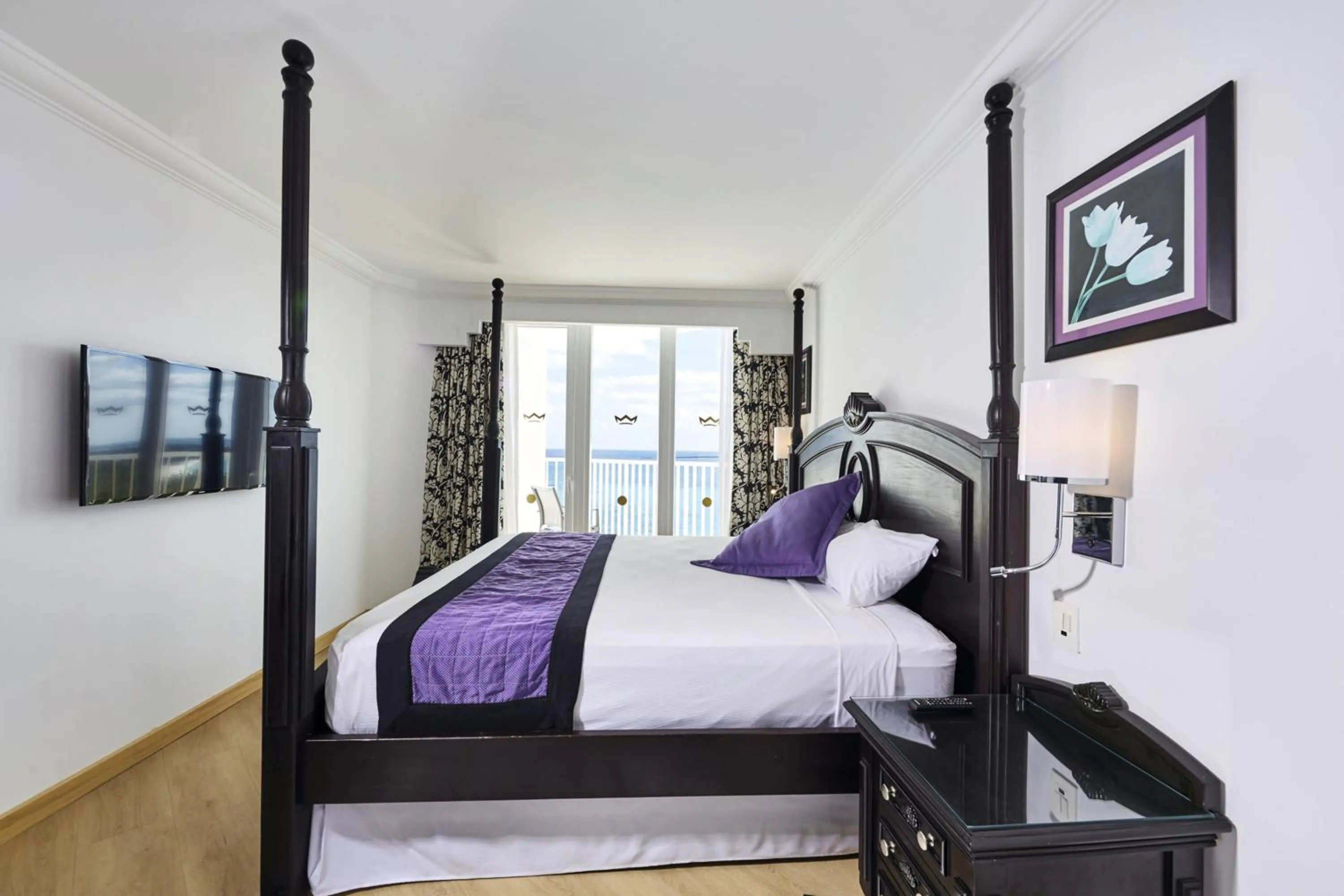 Bed in Riu Palace Paradise Island - Adults Only - All Inclusive