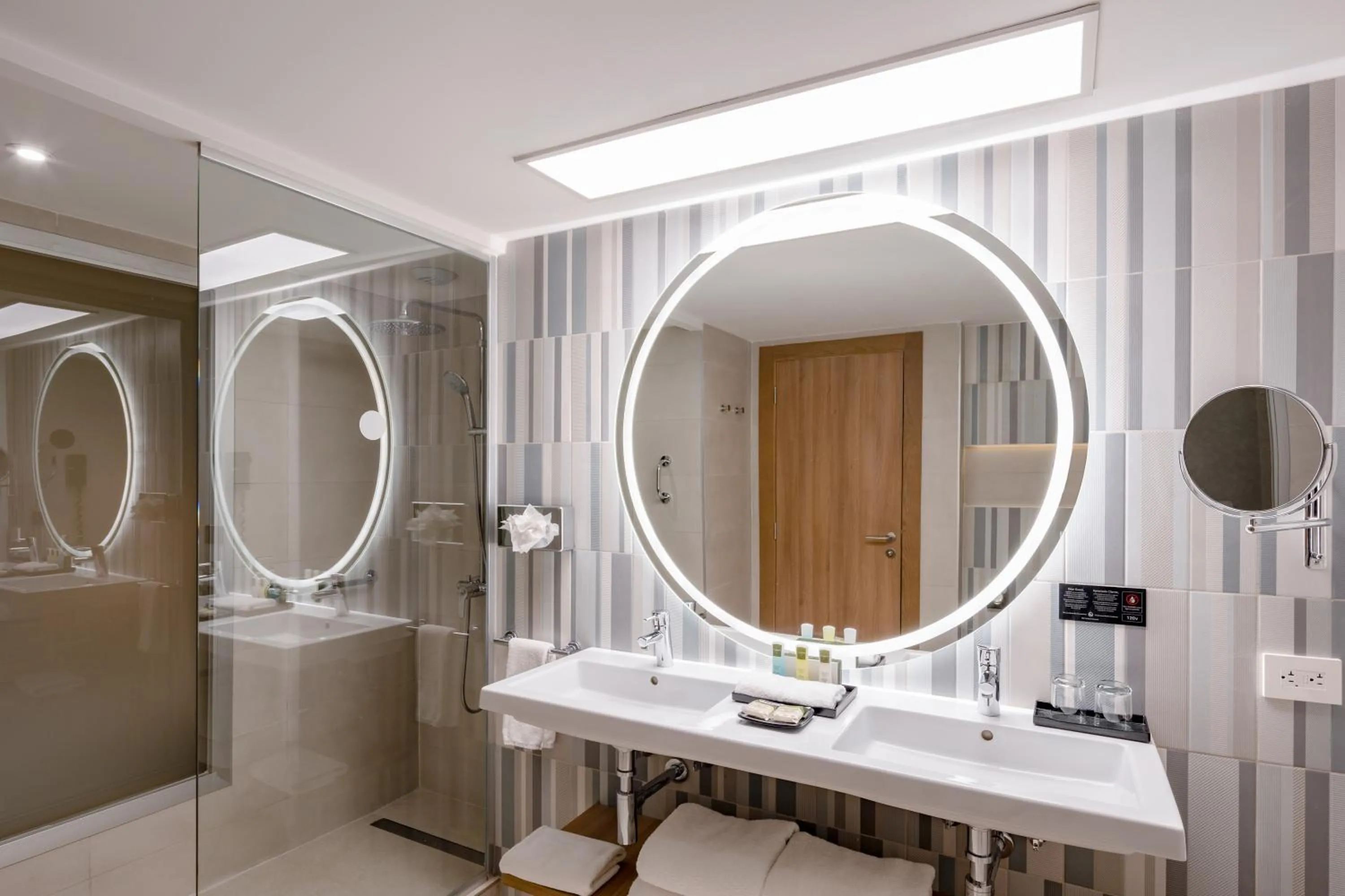 Bathroom in Riu Palace Antillas - Adults Only - All Inclusive