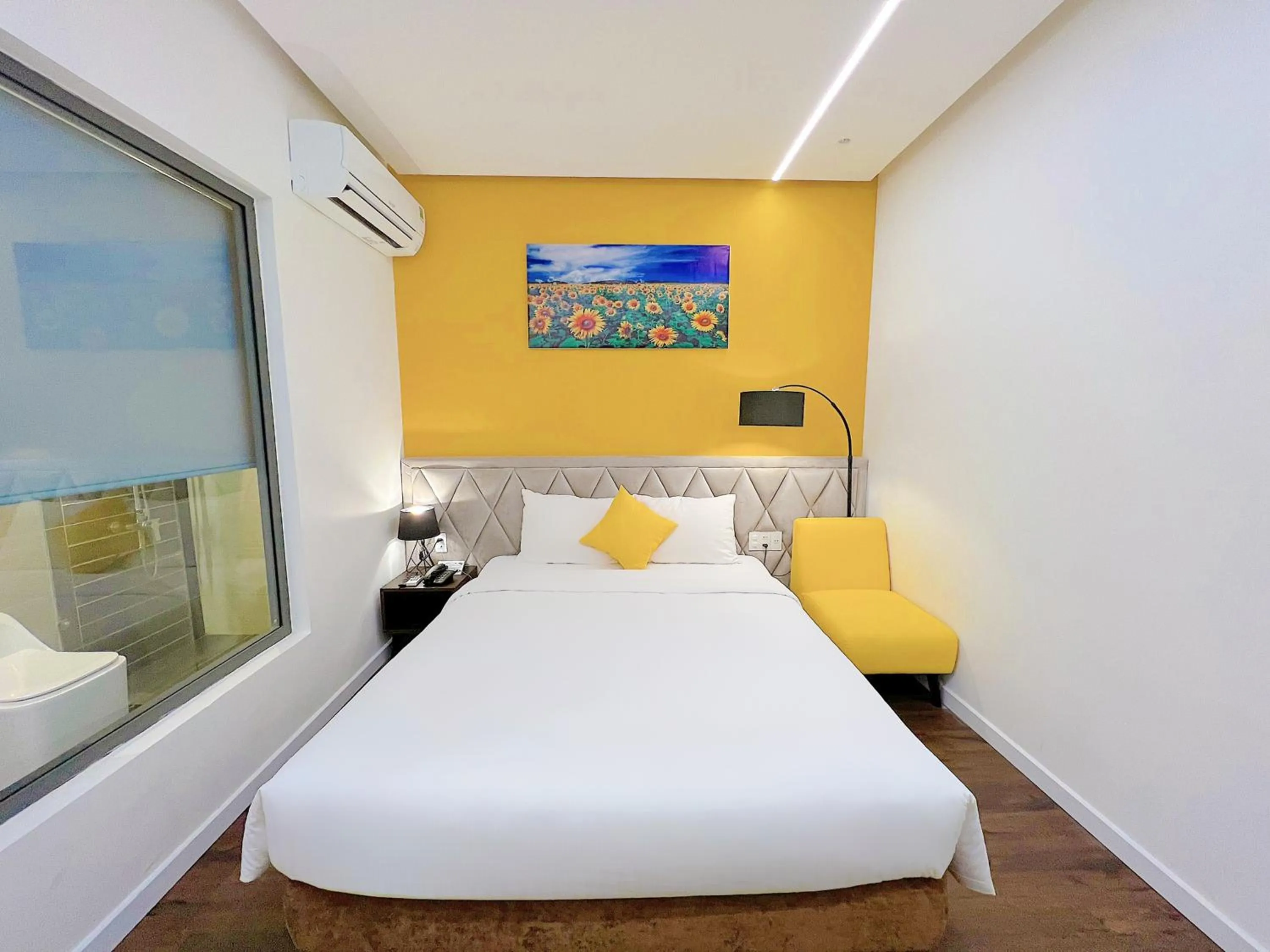 Photo of the whole room, Bed in Stillus Boutique Hotel Dalat