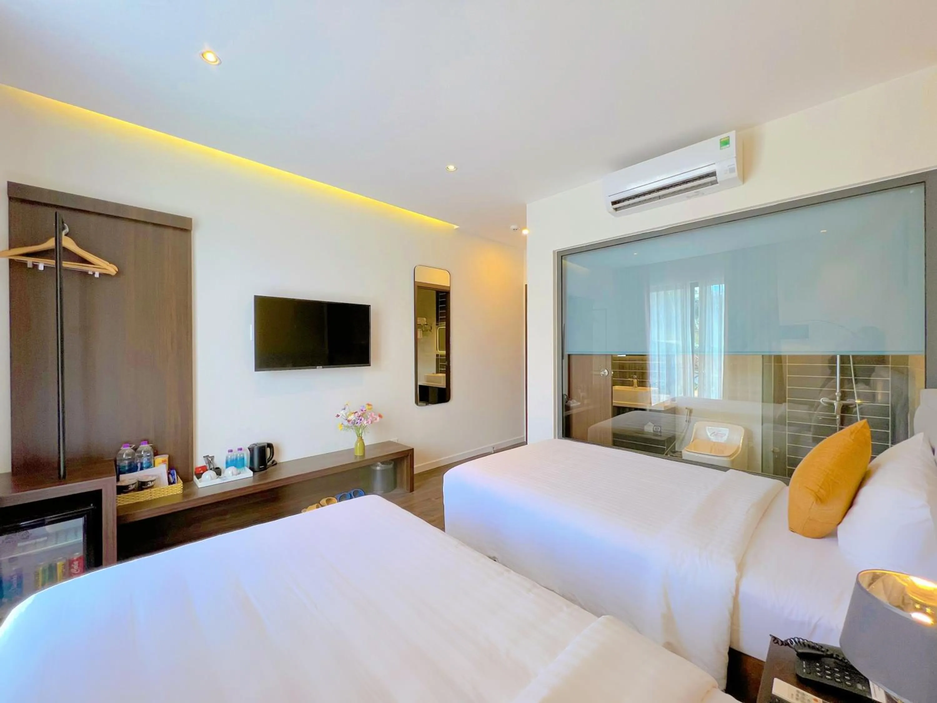 Photo of the whole room, Bed in Stillus Boutique Hotel Dalat