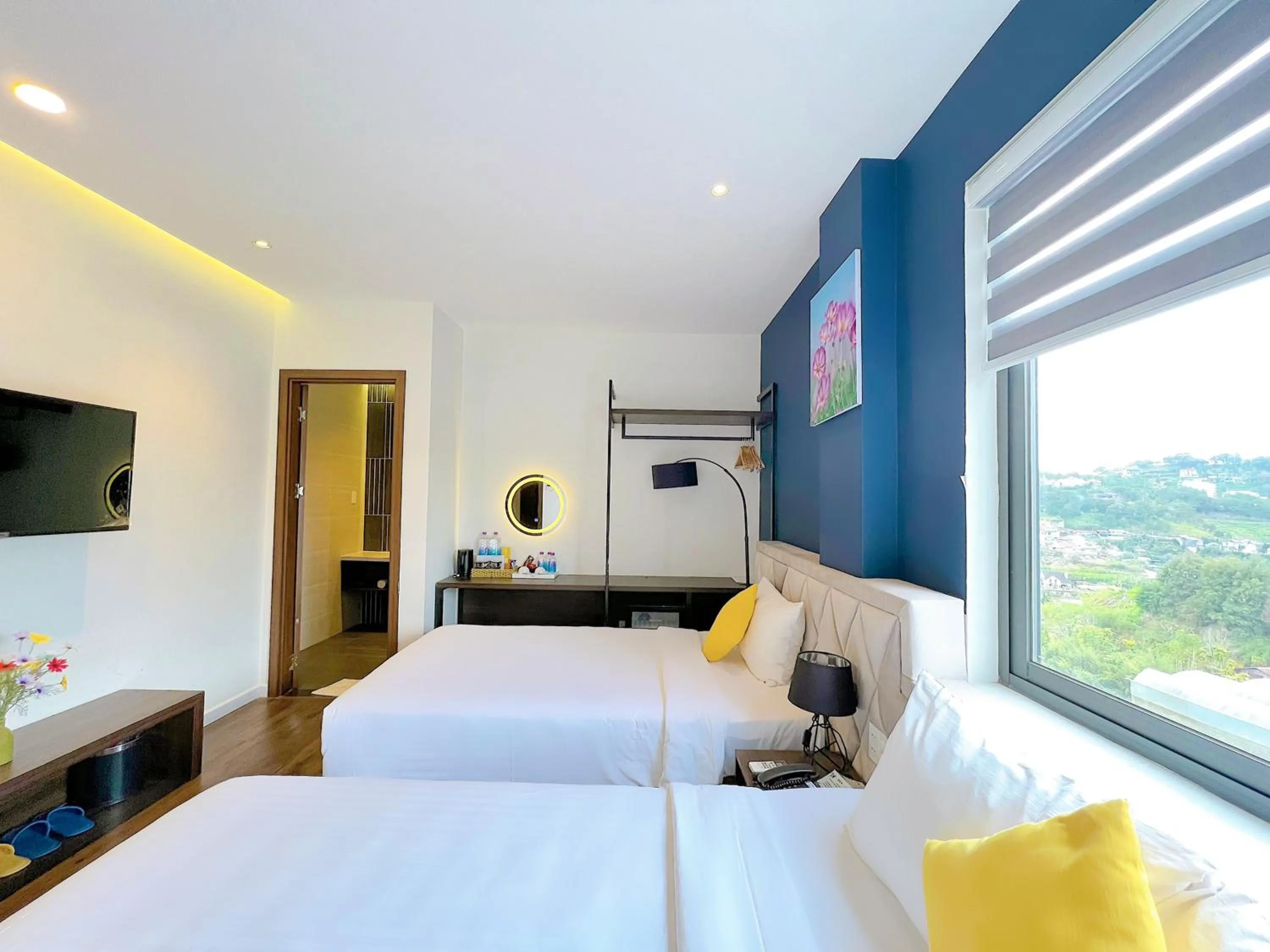 Photo of the whole room, Bed in Stillus Boutique Hotel Dalat