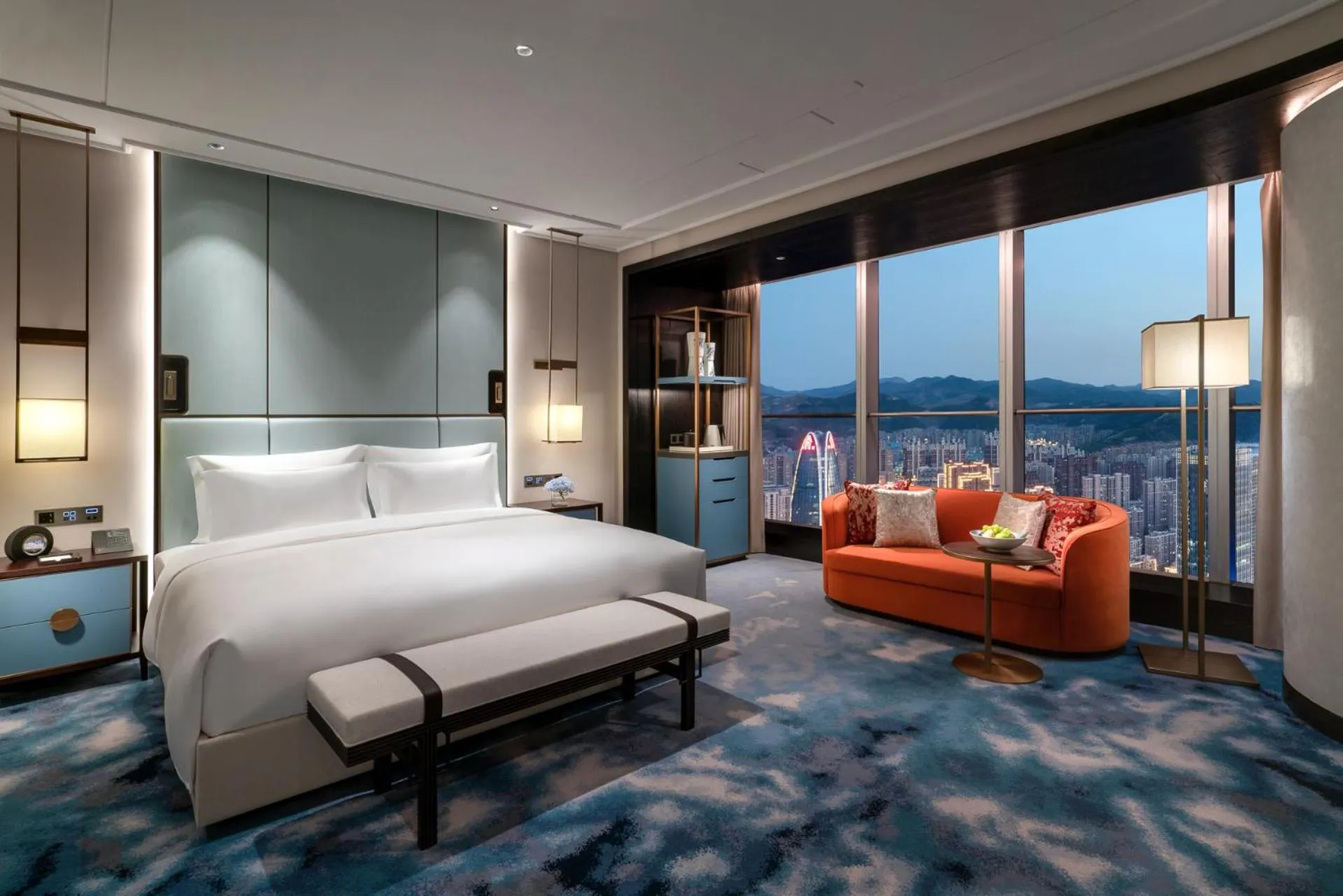 Photo of the whole room, Bed in Kempinski Hotel Jinan