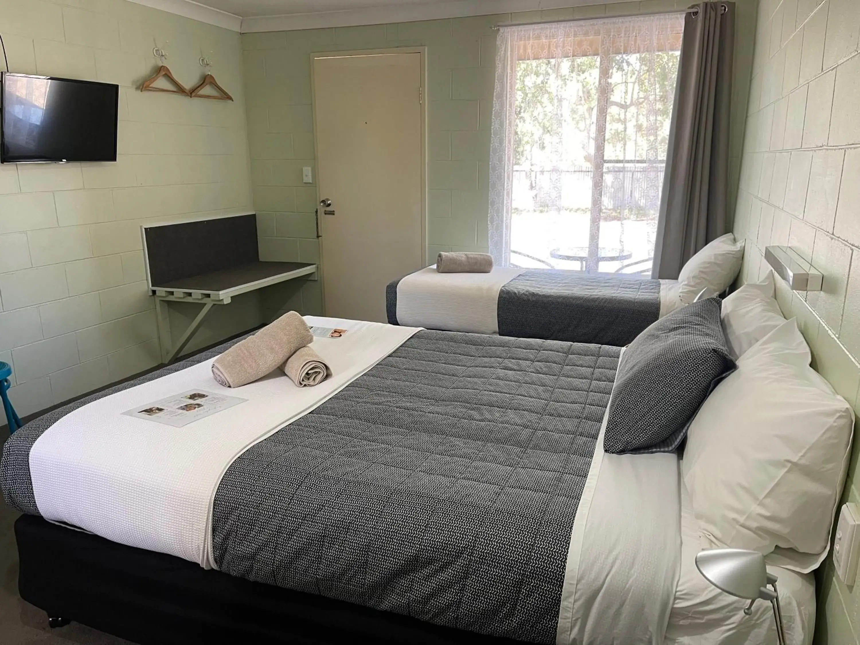 Large Twin Room in Bungalow Motel Gilgandra Large Twin Room in Bungalow Motel Gilgandra