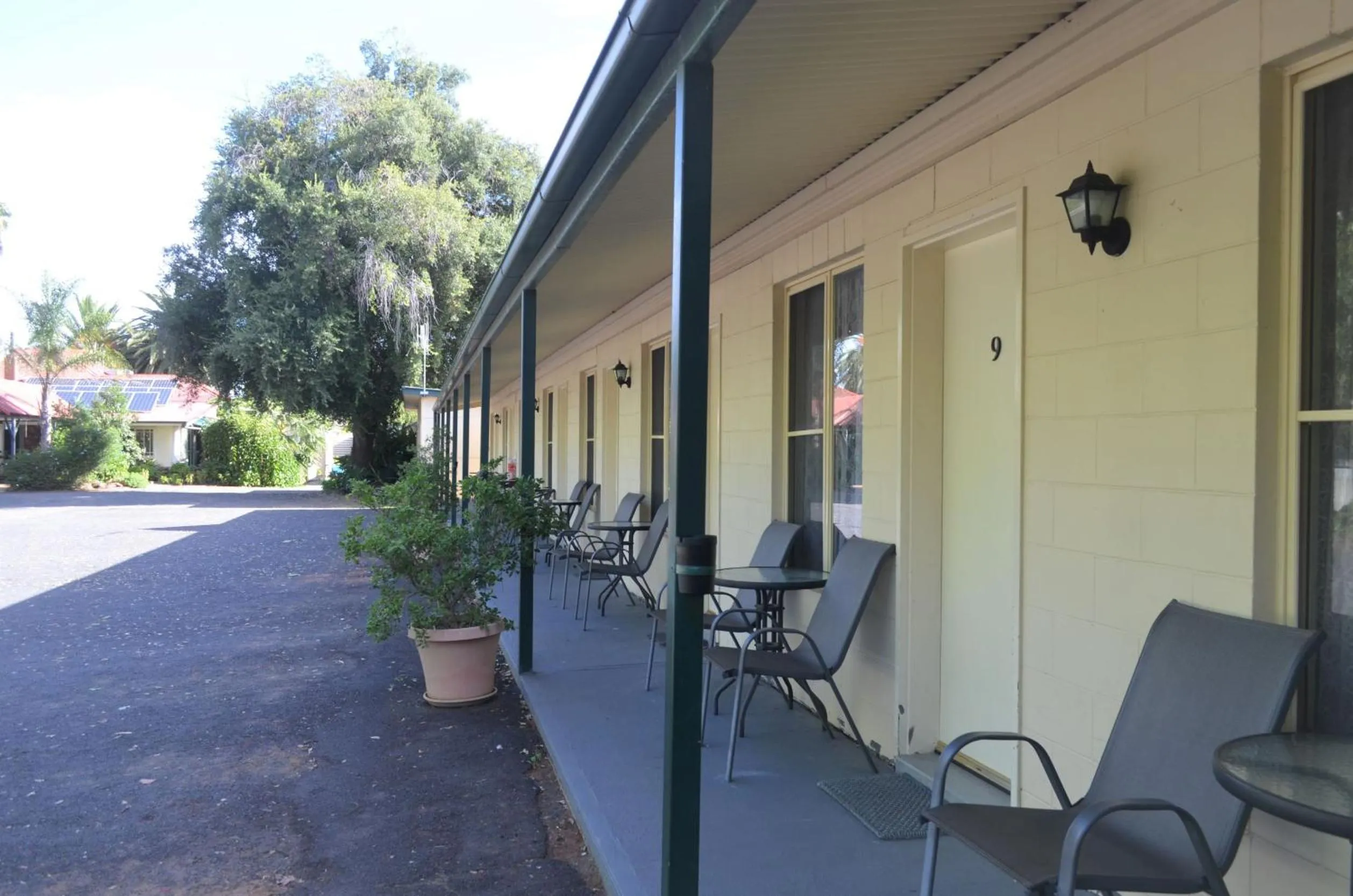 Balcony/Terrace in Bungalow Motel Gilgandra