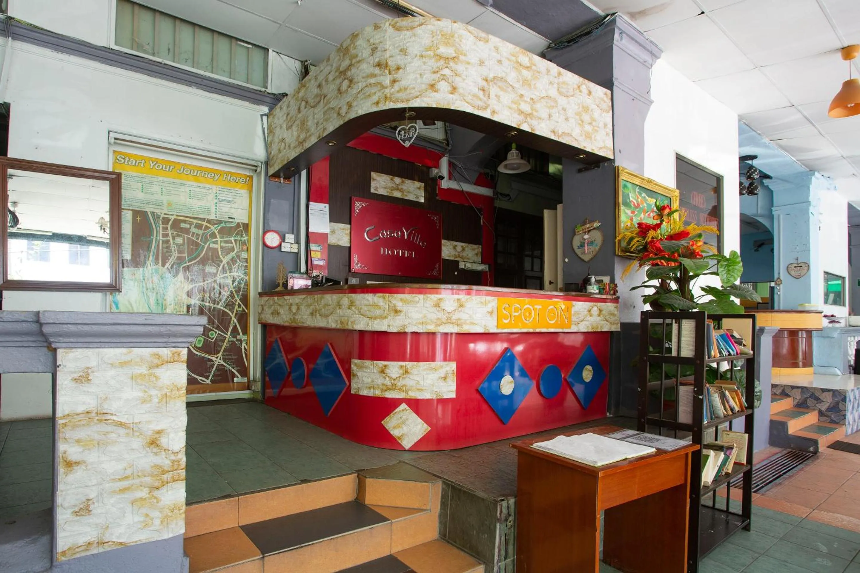 Lobby or reception in SPOT ON 90137 Casavilla Hotel Pudu