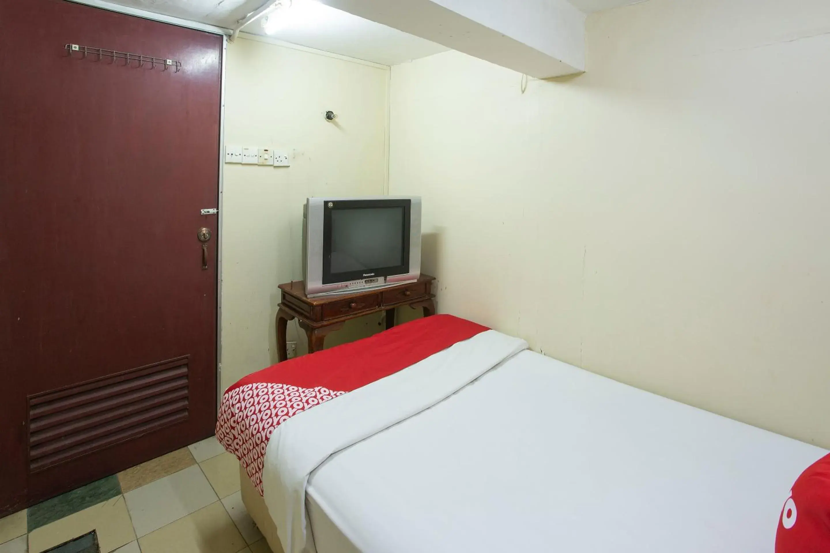 Bedroom, Bed in SPOT ON 90137 Casavilla Hotel Pudu Bedroom, Bed in SPOT ON 90137 Casavilla Hotel Pudu