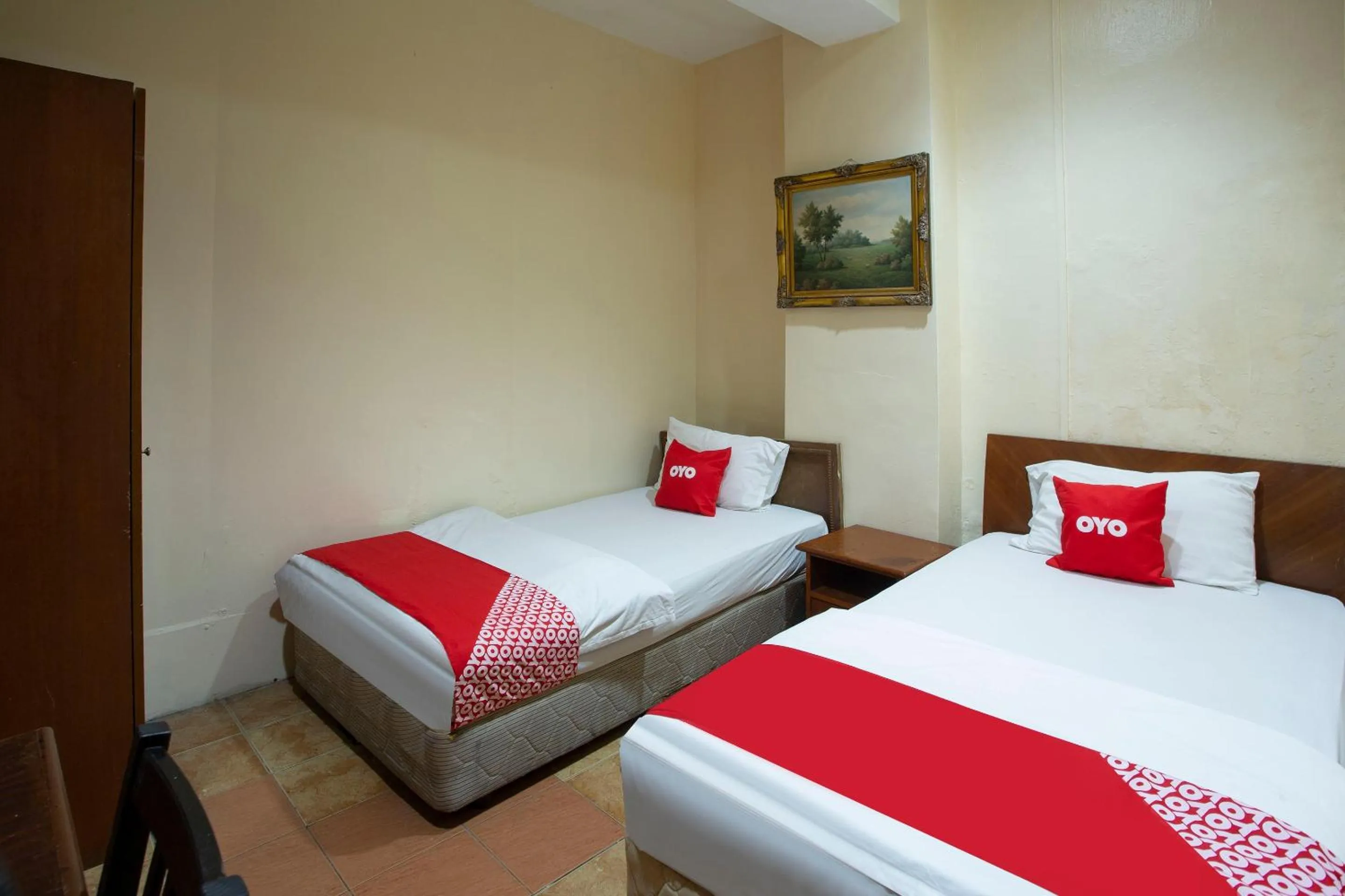 Bedroom, Bed in SPOT ON 90137 Casavilla Hotel Pudu