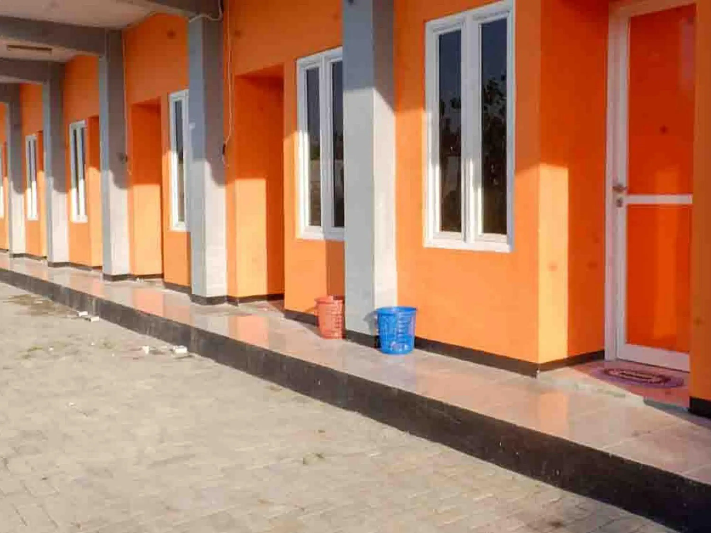 Artayya Puri 2 near Alun Alun Caruban Mitra RedDoorz Artayya Puri 2 near Alun Alun Caruban Mitra RedDoorz