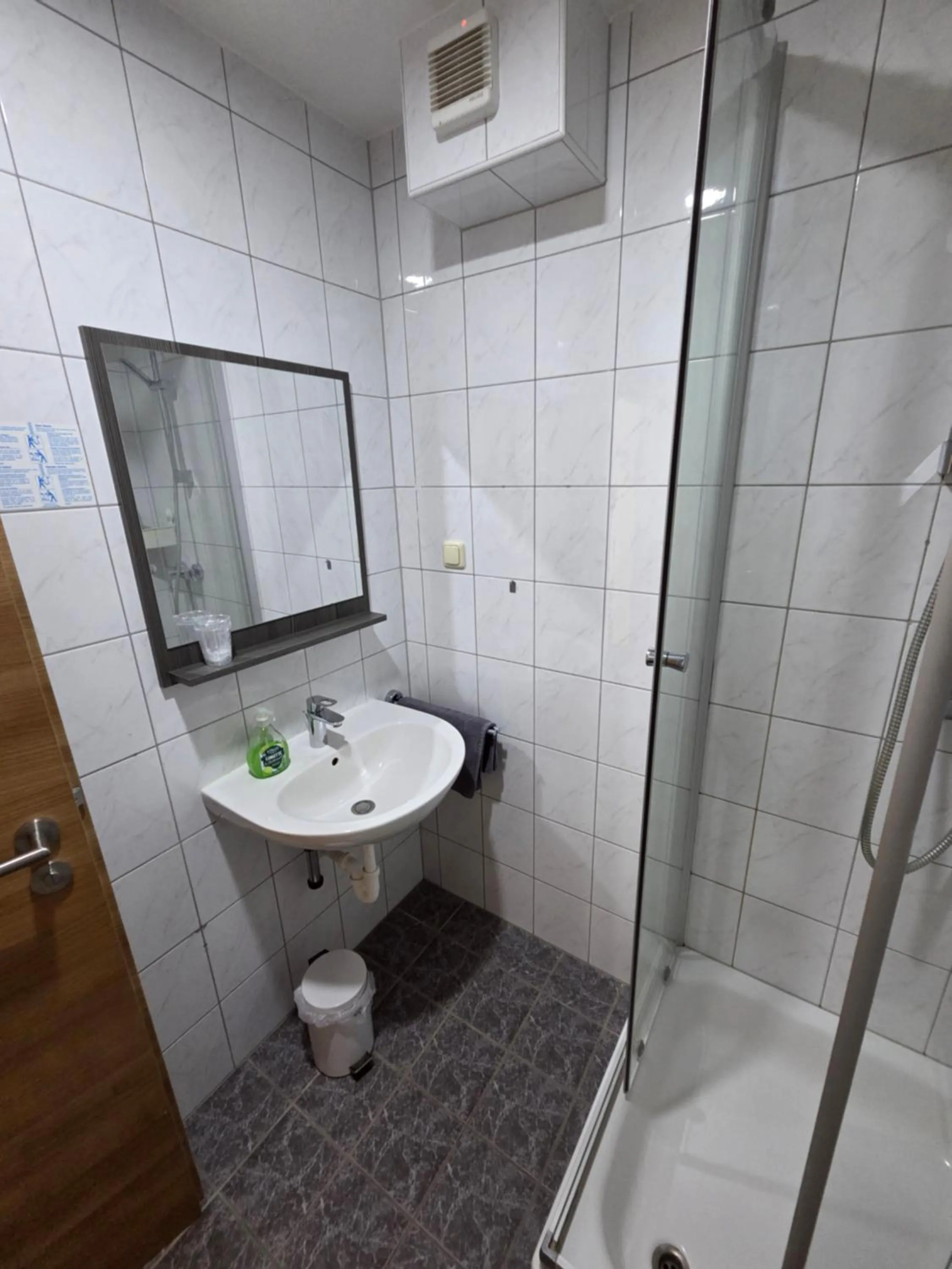 Shower in Landgasthof Frankentor