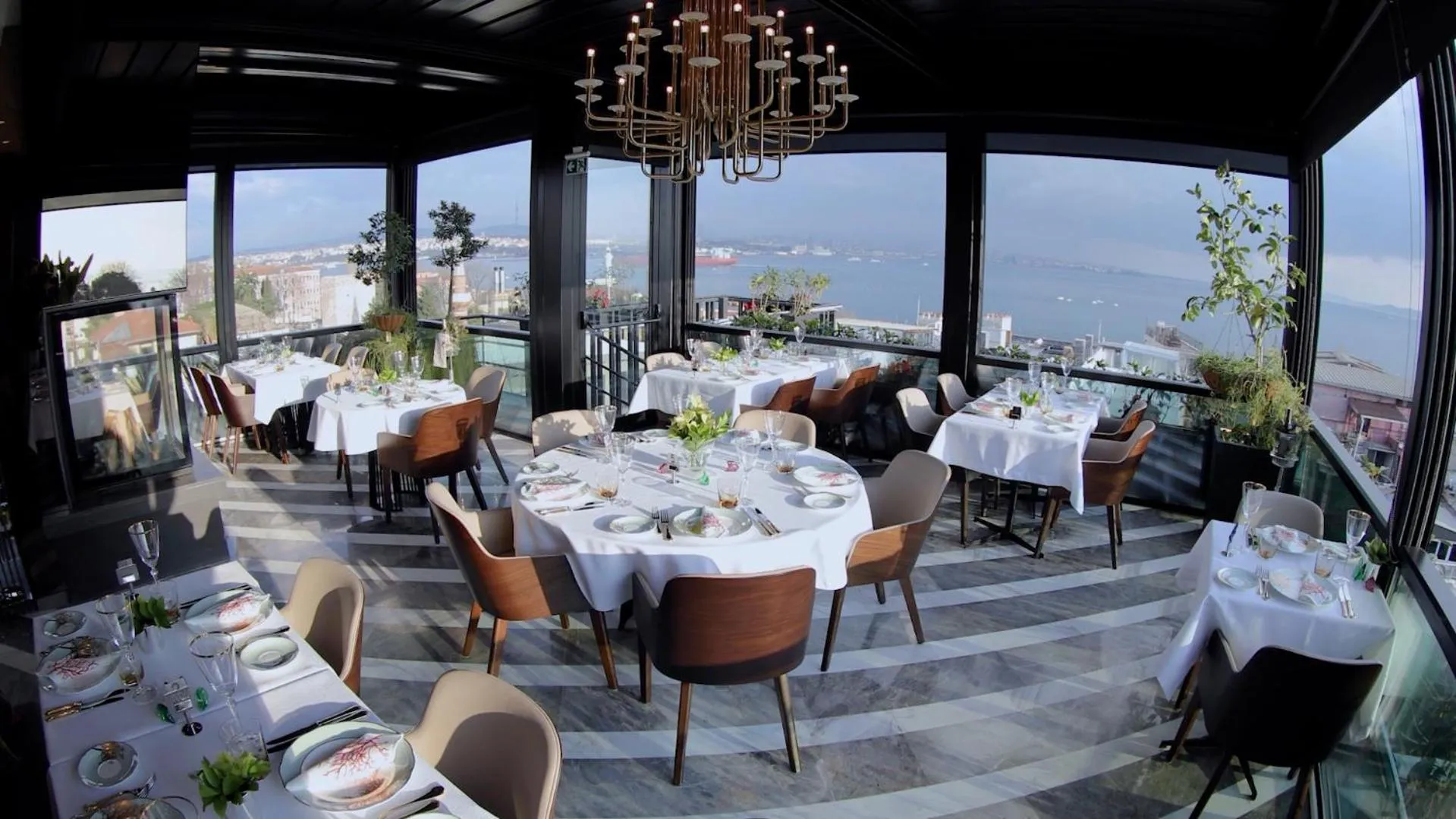 Restaurant/places to eat in Aya Sultanahmet Hotel