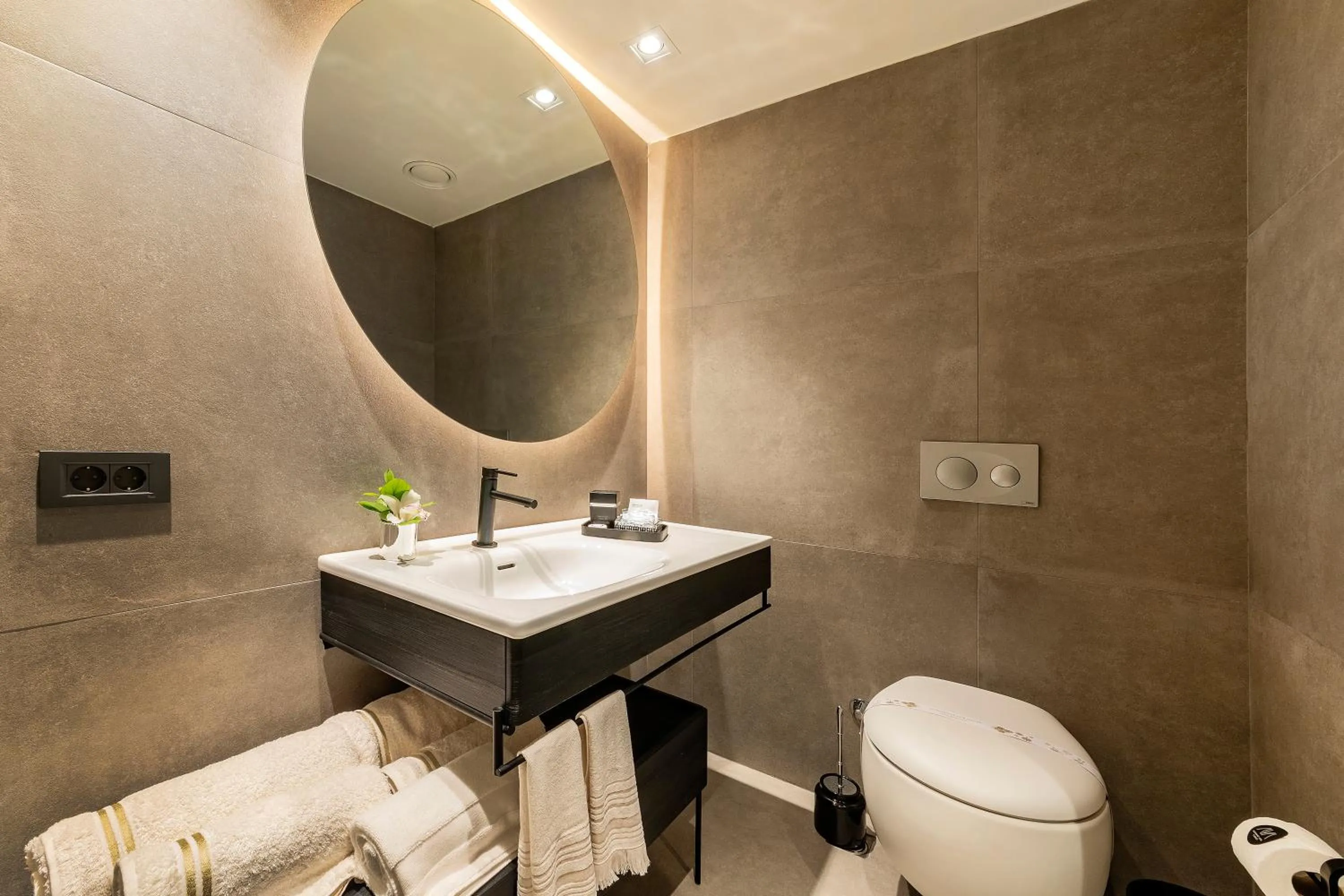 Bathroom in Aya Sultanahmet Hotel