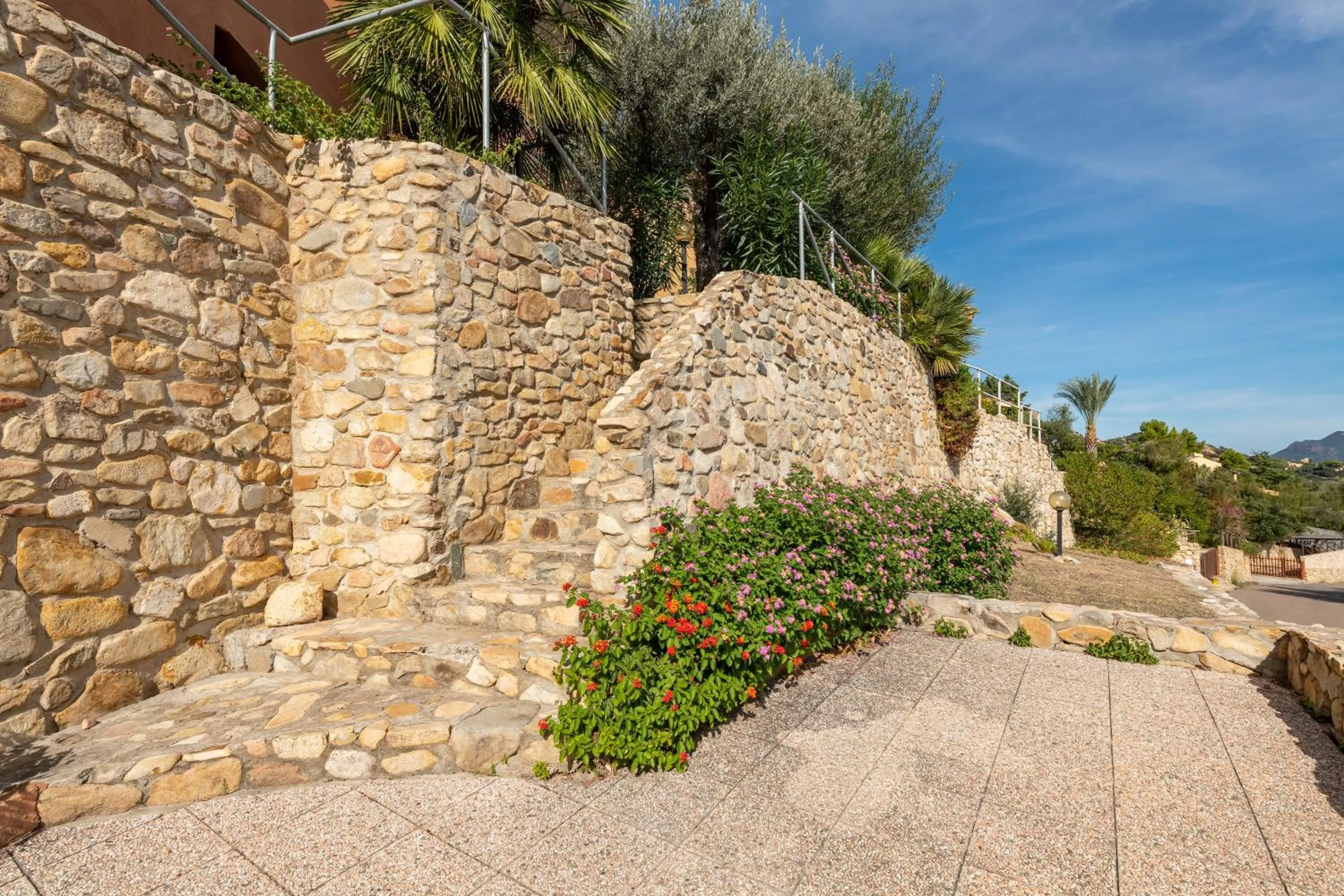 Property building in Villa Onofrio
