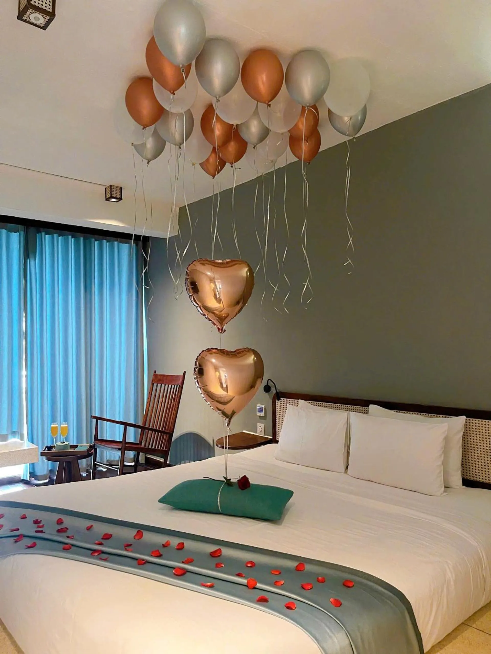 Decorative detail, Bed in Hotel Le Bouton