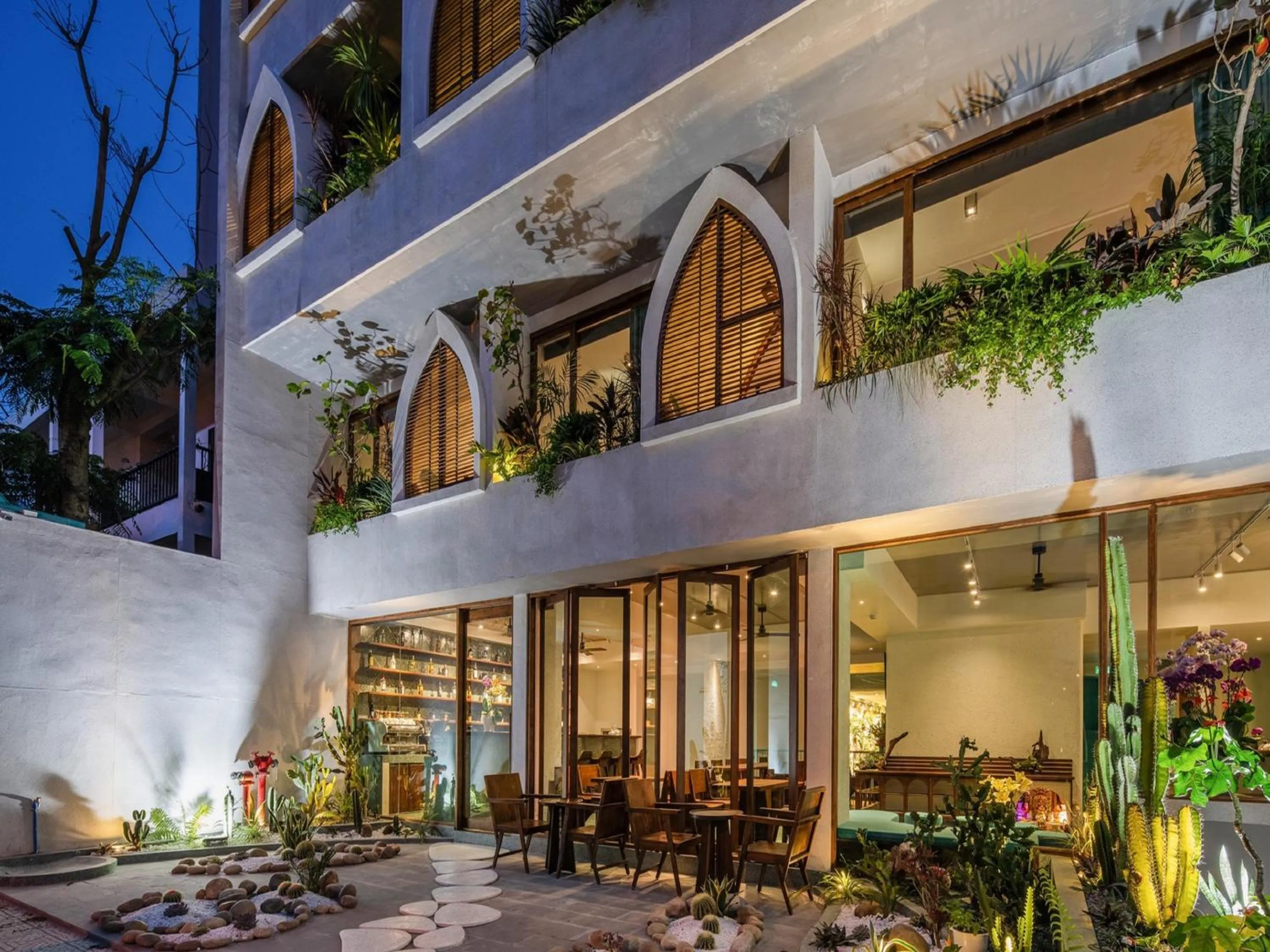 Facade/entrance in Hotel Le Bouton