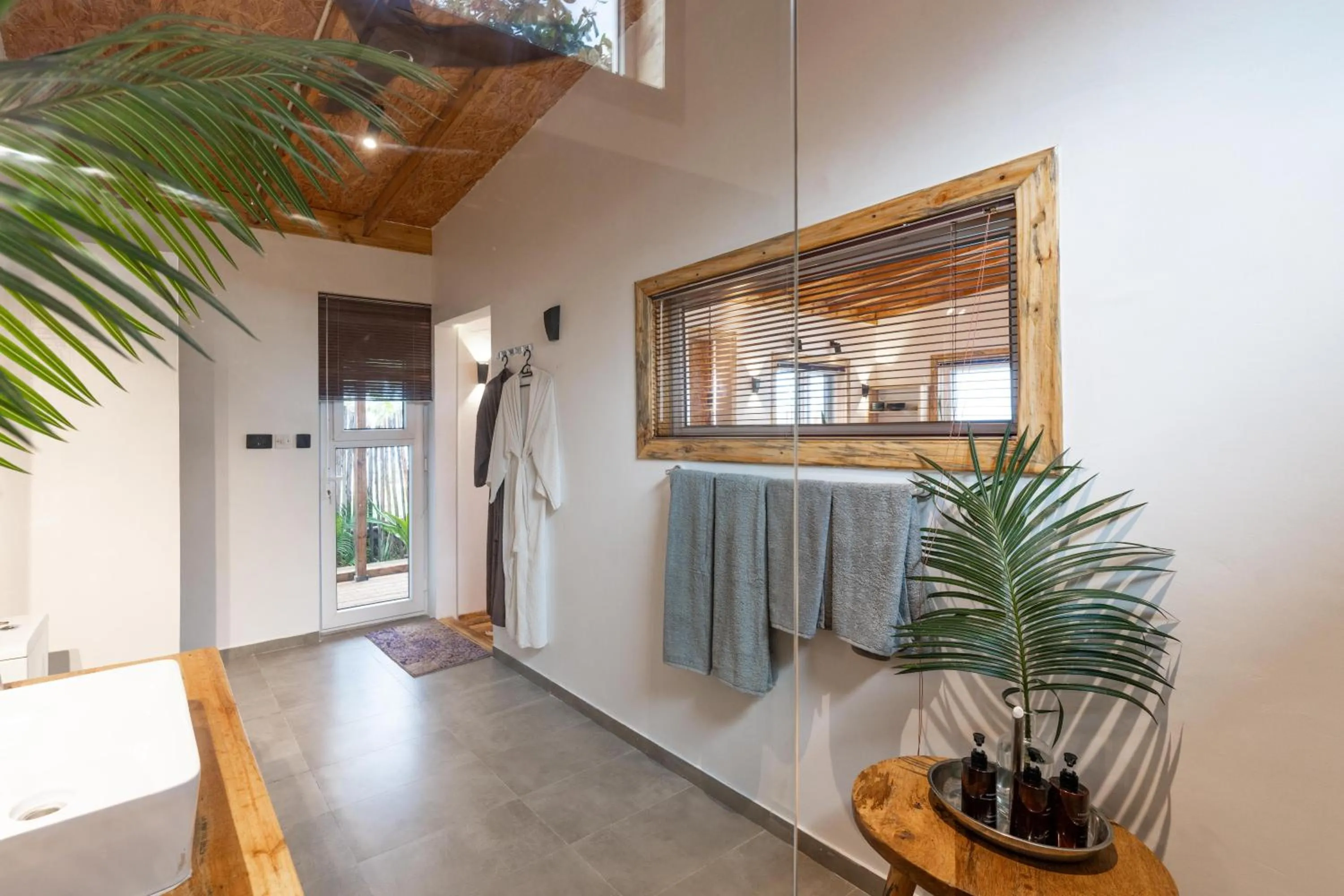 Bathroom in B4 BOUTIQUE