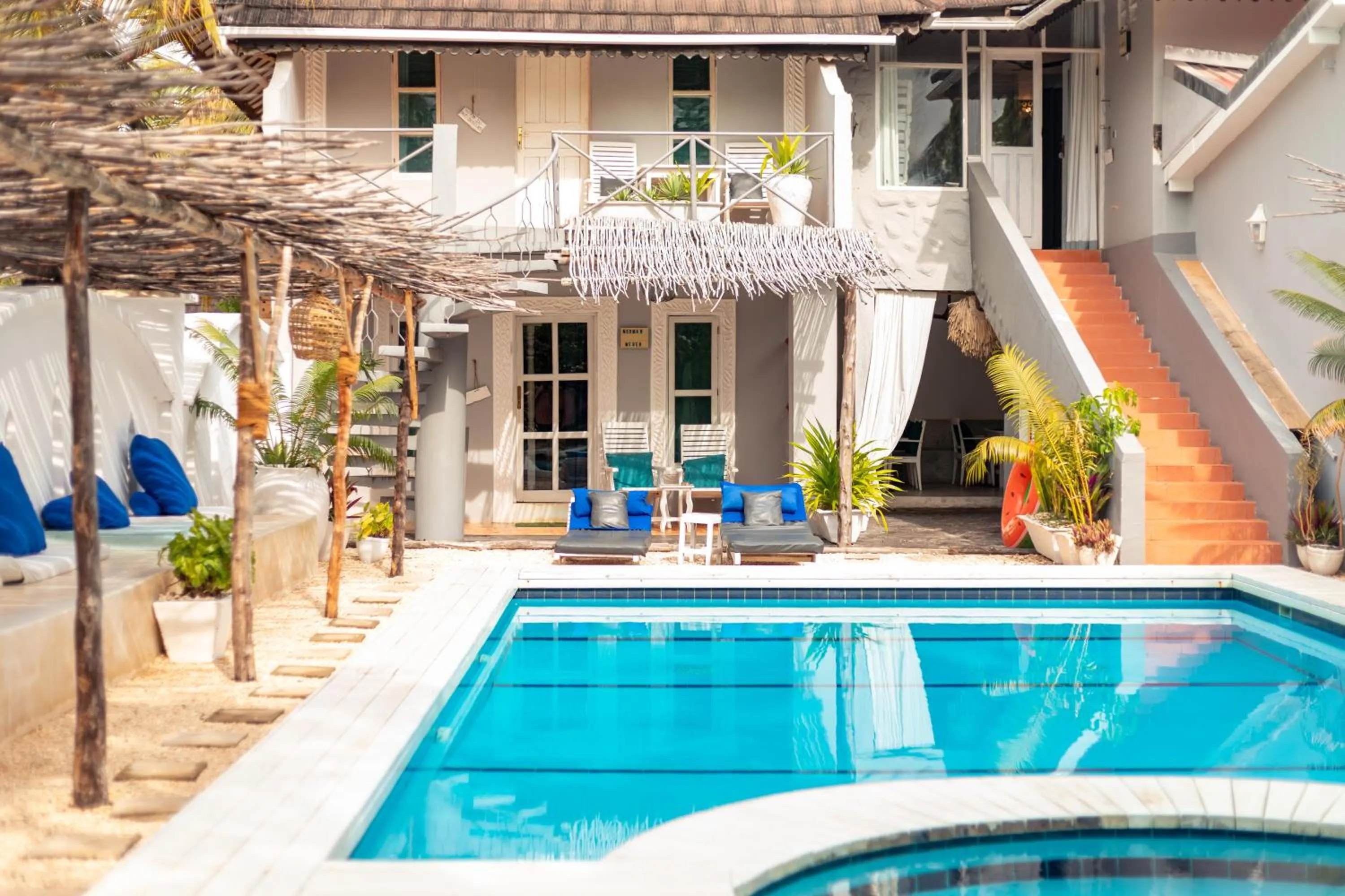 Swimming pool in B4 BOUTIQUE