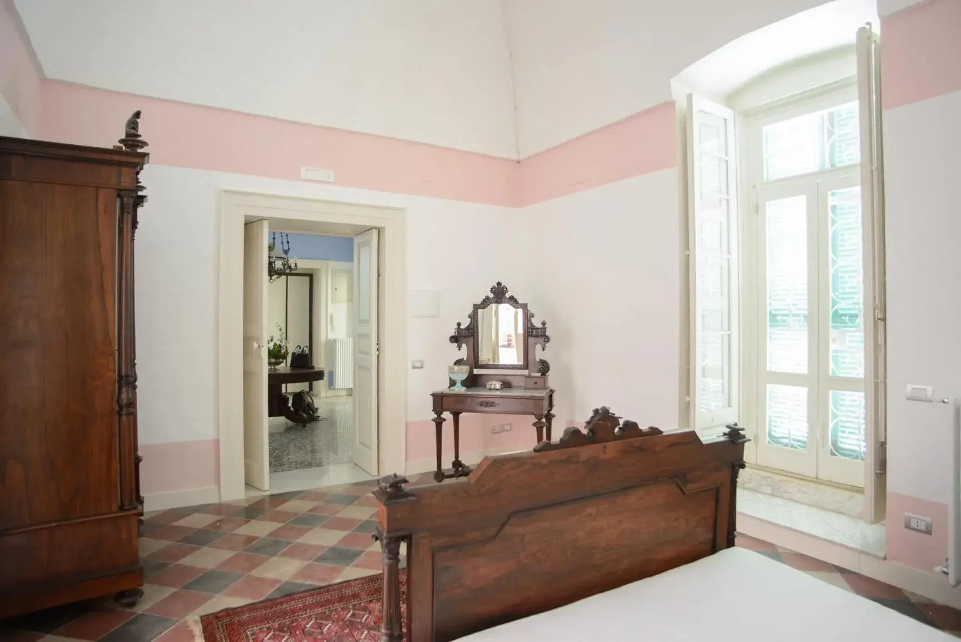 King Room - single occupancy in Palazzo Introna King Room - single occupancy in Palazzo Introna