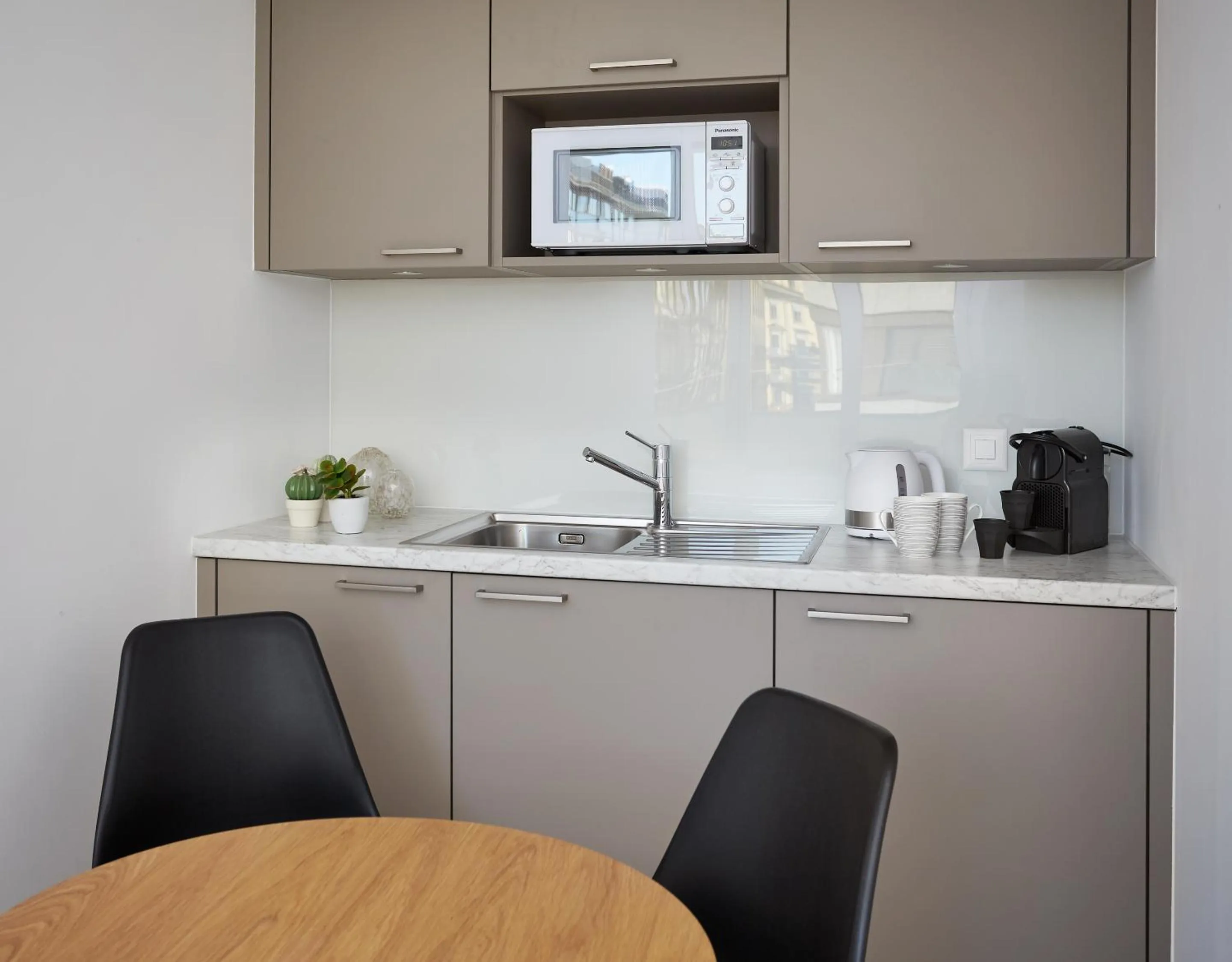 Coffee/tea facilities in Hotel Suisse