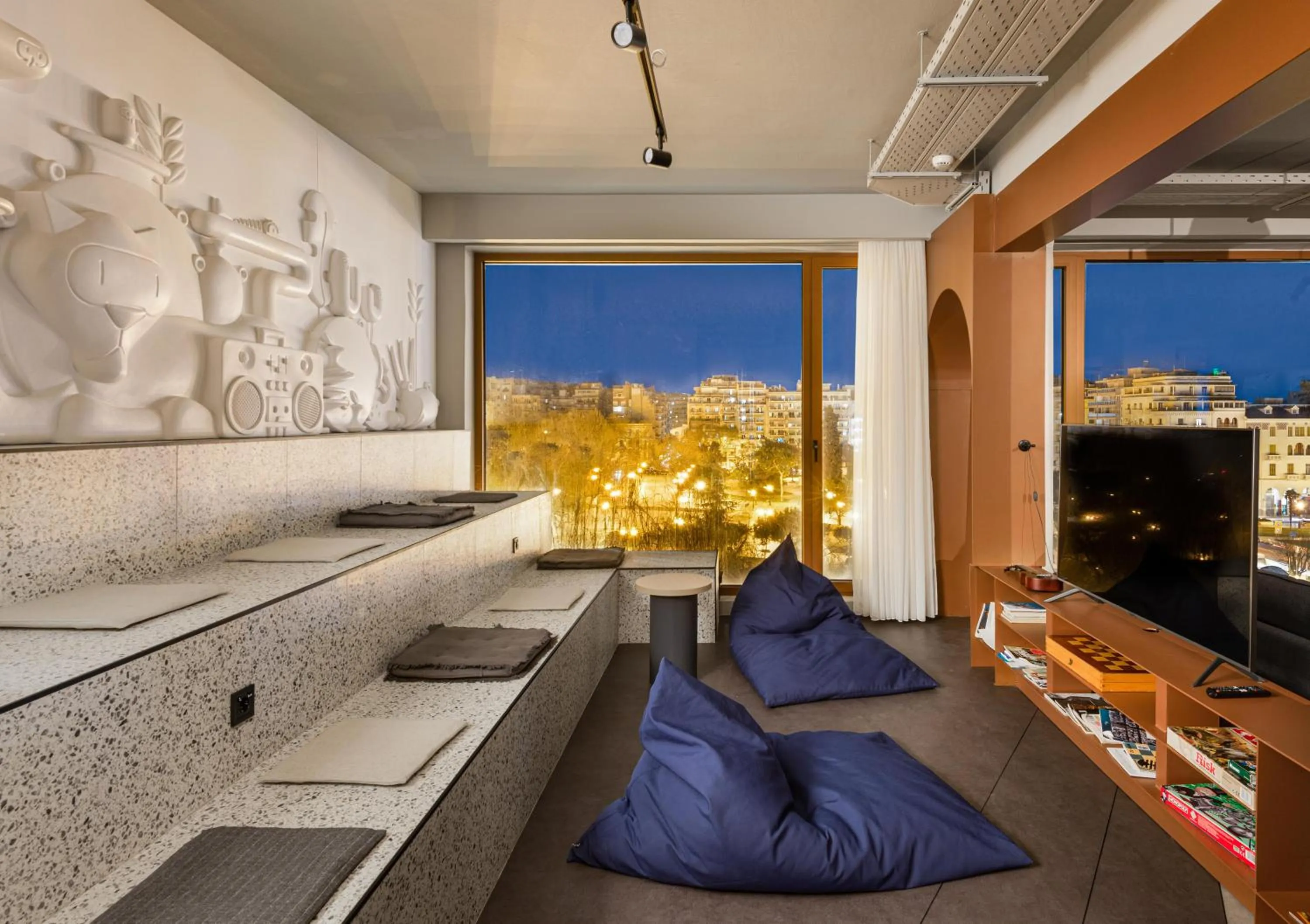 Living room in Zeus is Loose Hostel