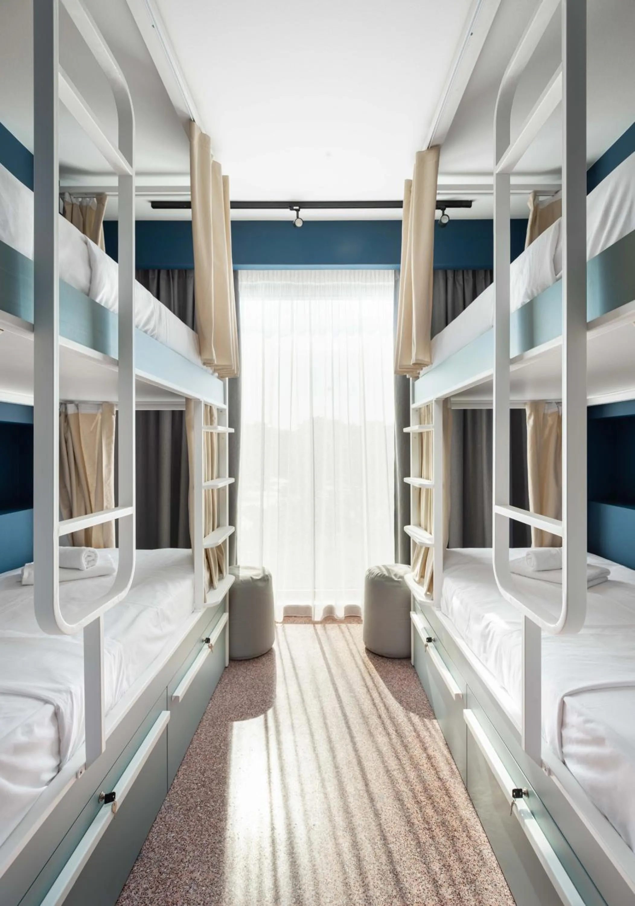 Bed in Zeus is Loose Hostel