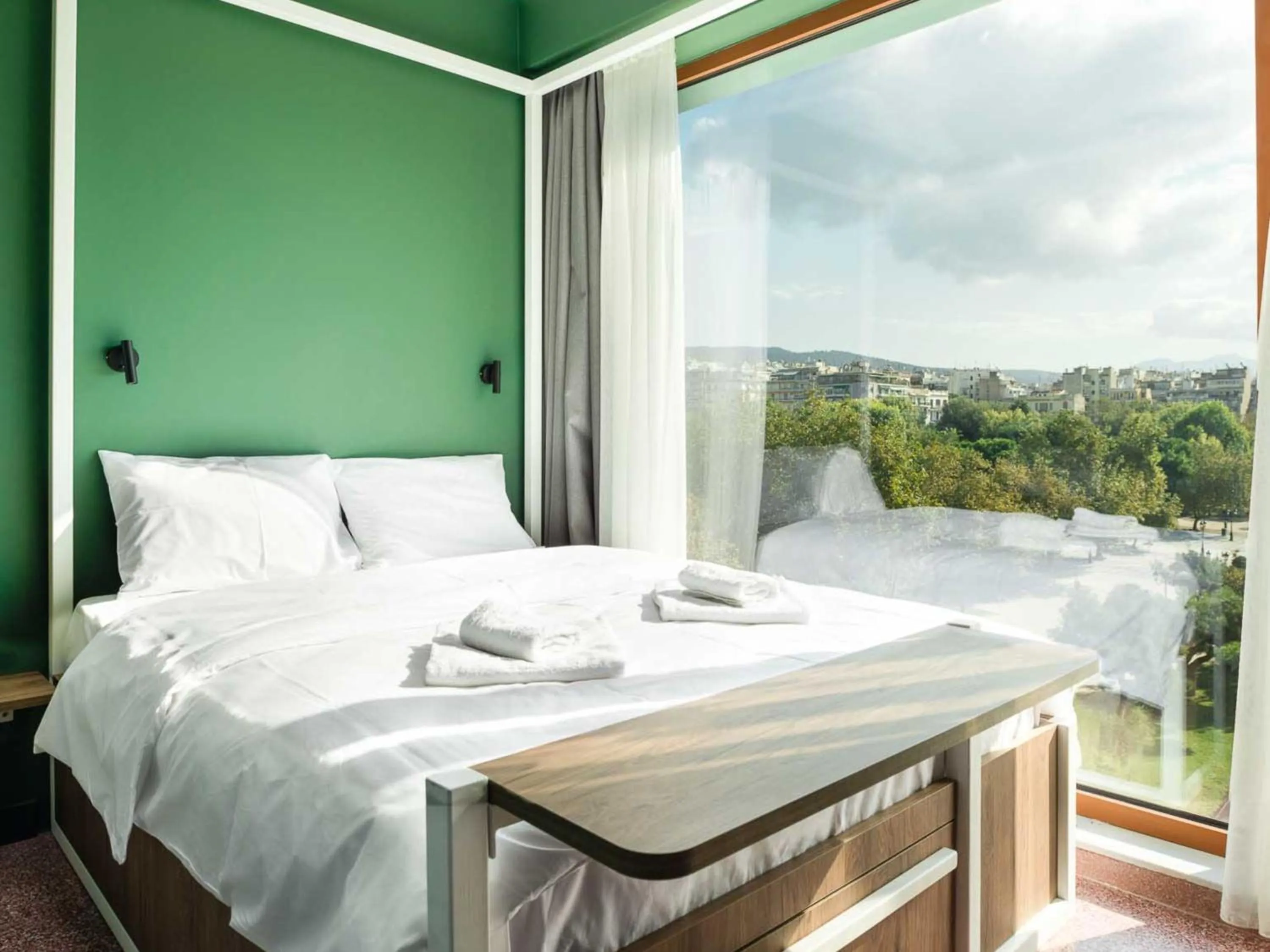 Bed in Zeus is Loose Hostel