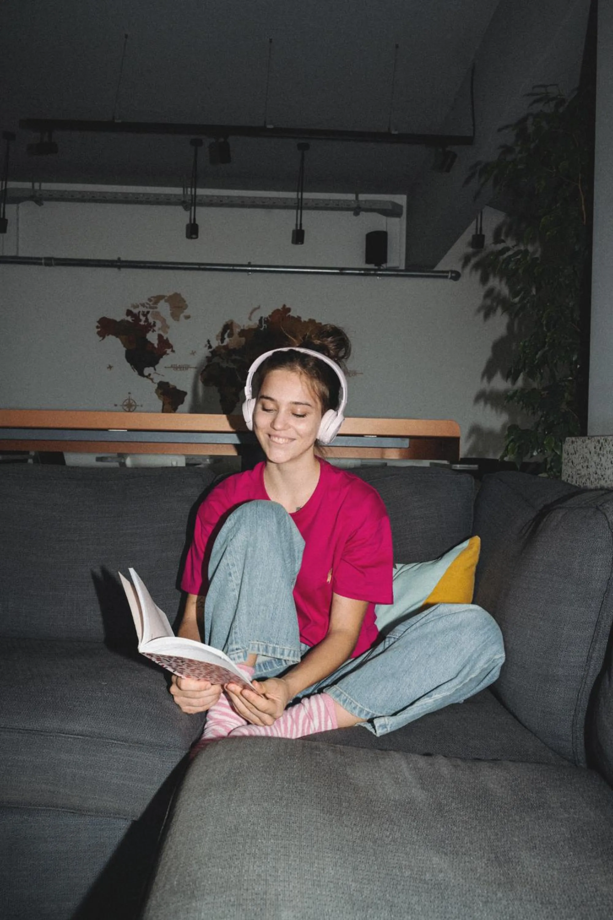 Communal lounge/ TV room in Zeus is Loose Hostel