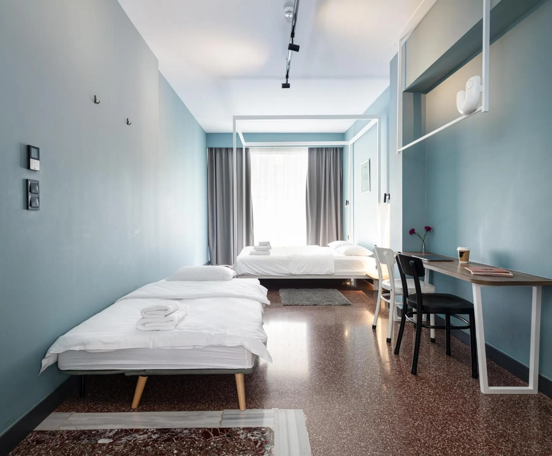 Bed in Zeus is Loose Hostel