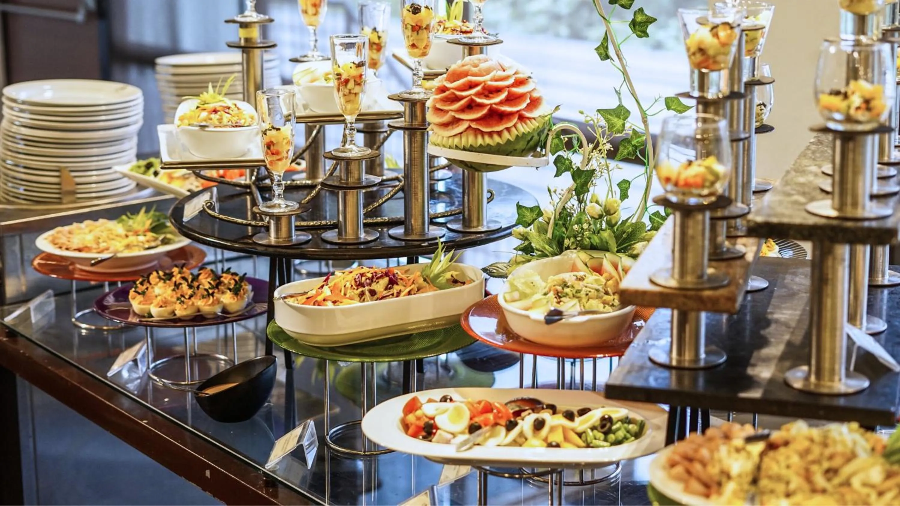 Restaurant/places to eat in Crowne Plaza Amman by IHG