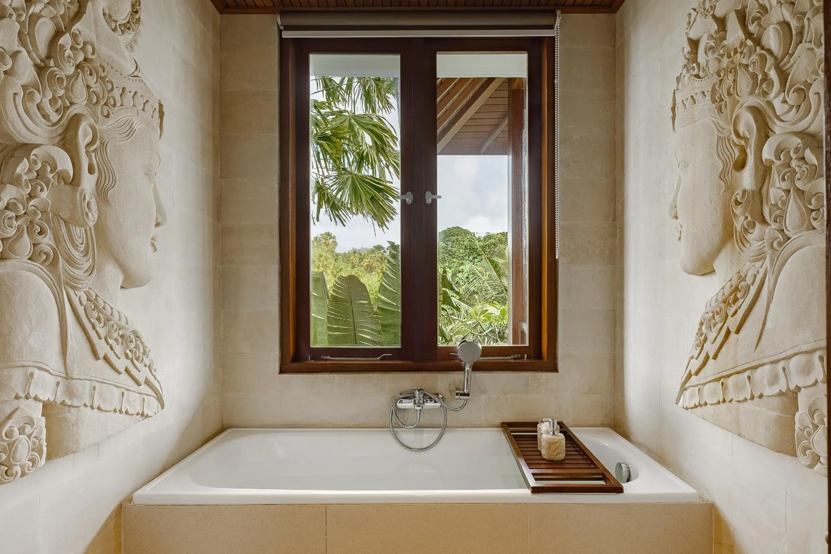 Bath in Yanyan Resort Ubud