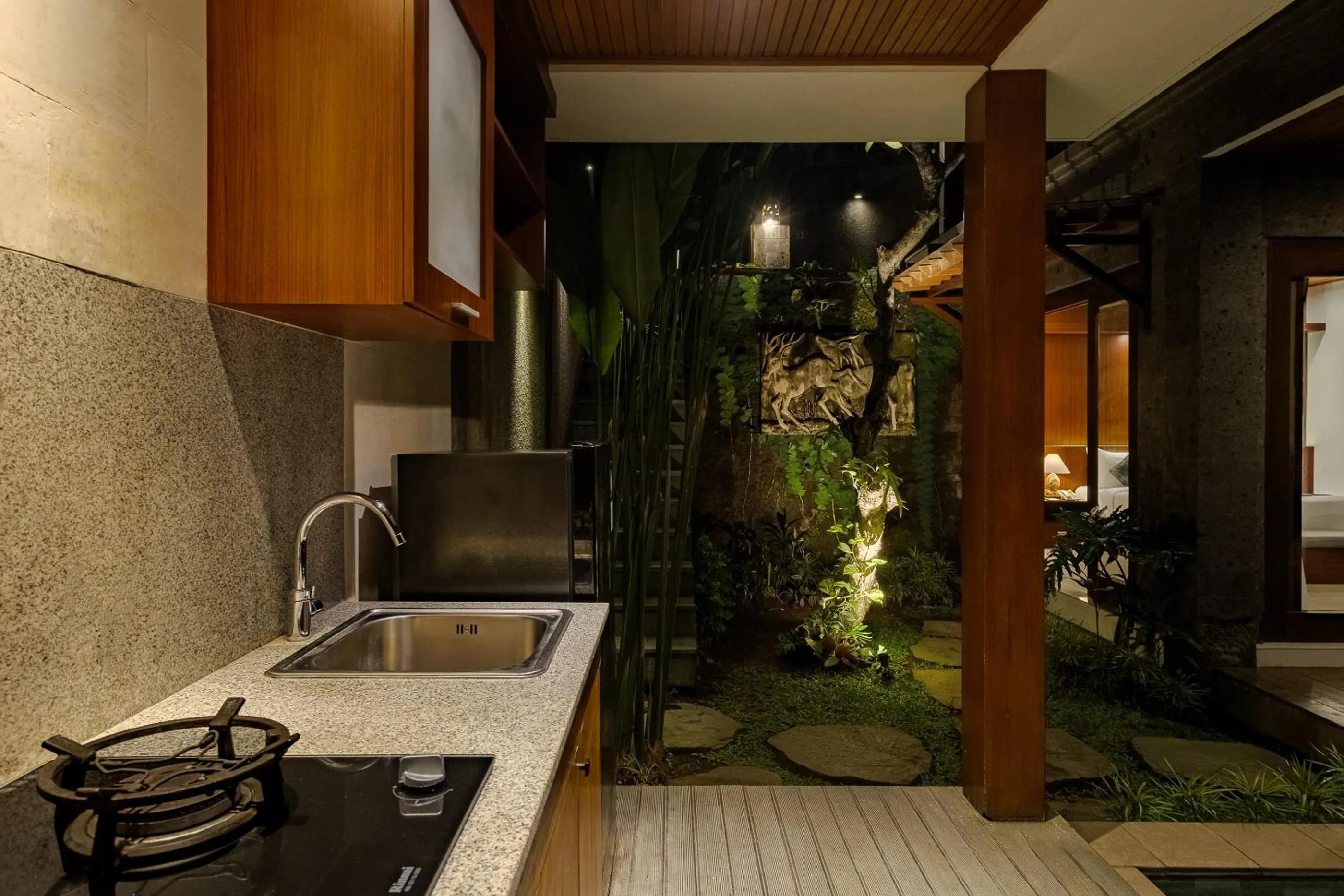 Kitchen or kitchenette in Yanyan Resort Ubud